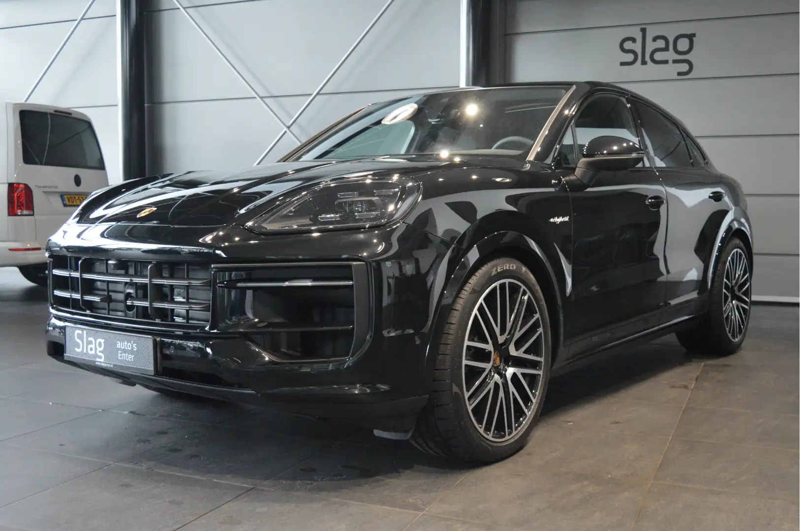 Porsche Cayenne Coupé 3.0 E-Hybrid Bose pano luchtvering softclose Noir - 2