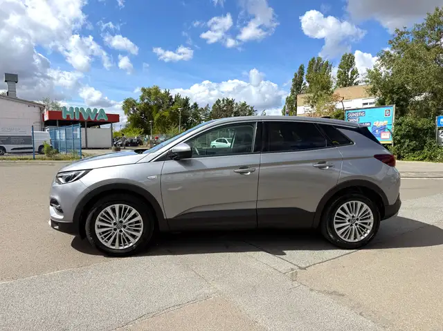 Opel Grandland X 1.2 Turbo INNOVATION Automatik (1.HAND*WENIG-KM)