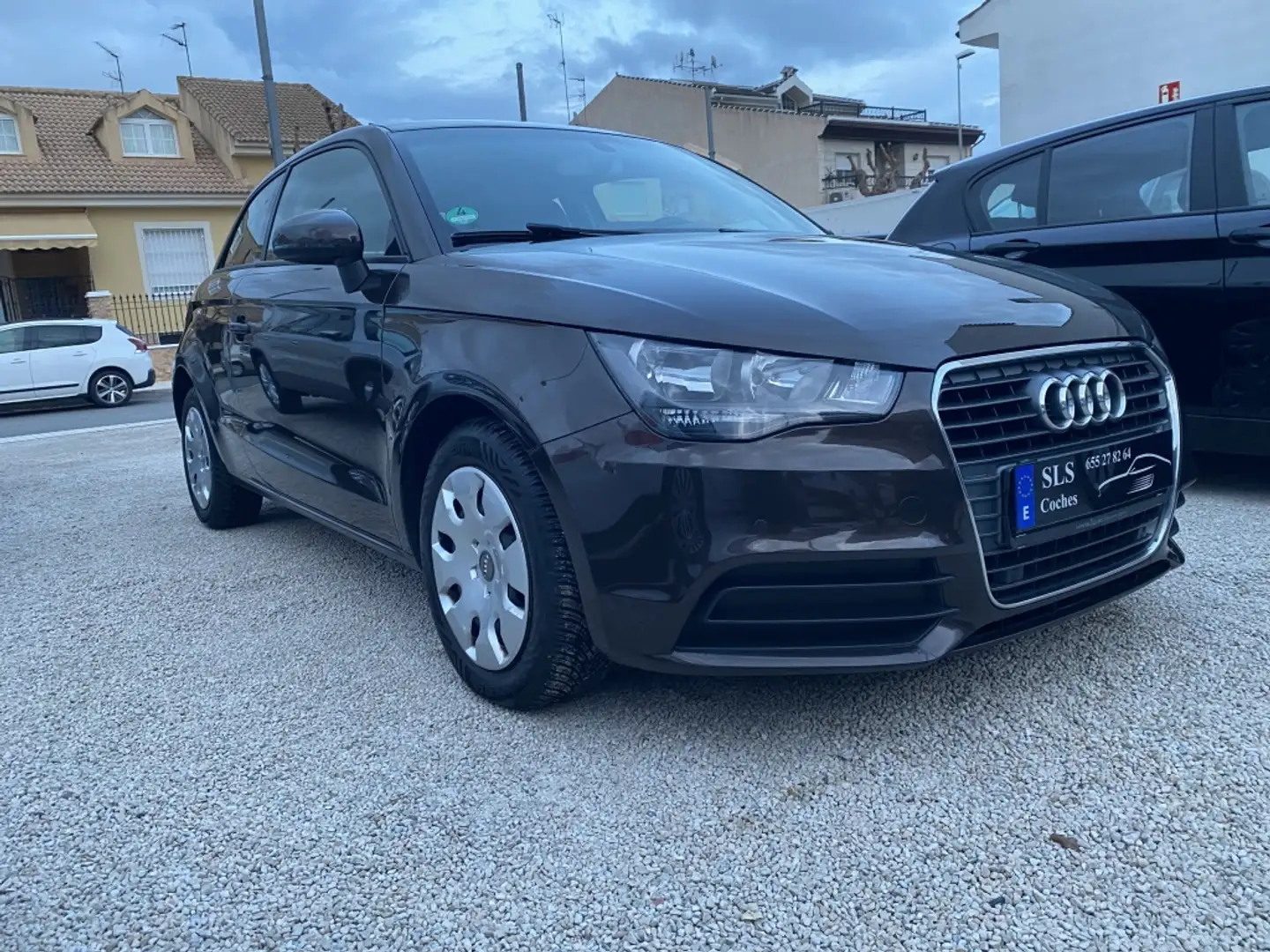 Audi A1 1.2 TFSI Attraction Braun - 2
