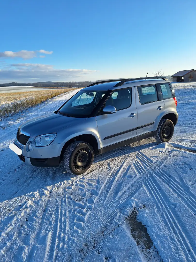 Skoda Yeti Yeti 1.2 TSI DSG Experience Blau - 2