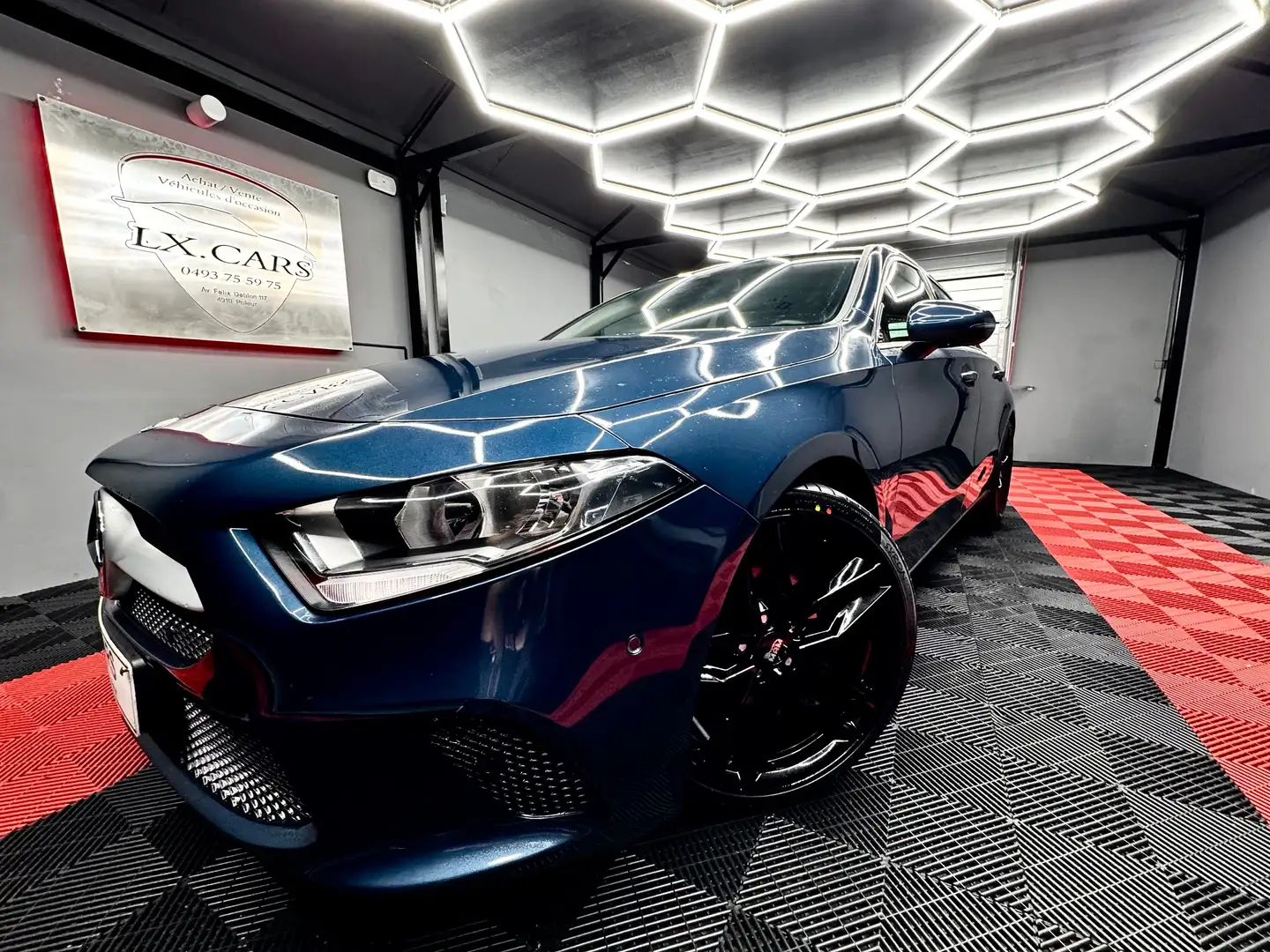 Mercedes-Benz A 180 🔺A 180*LOOK AMG*XENON🔺 Noir - 1