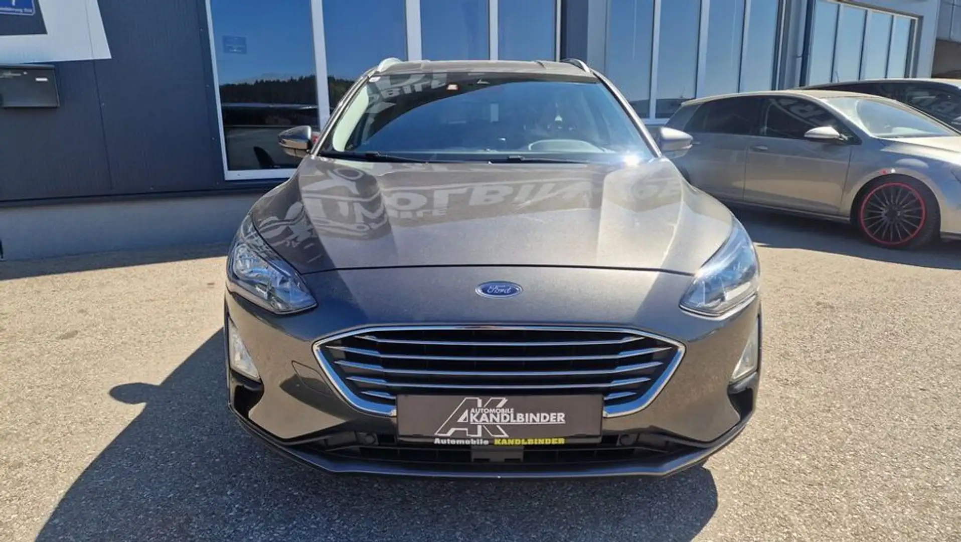 Ford Focus Traveller TDCI Aut. ''1.Besitz'' ''AHV'' Grau - 2