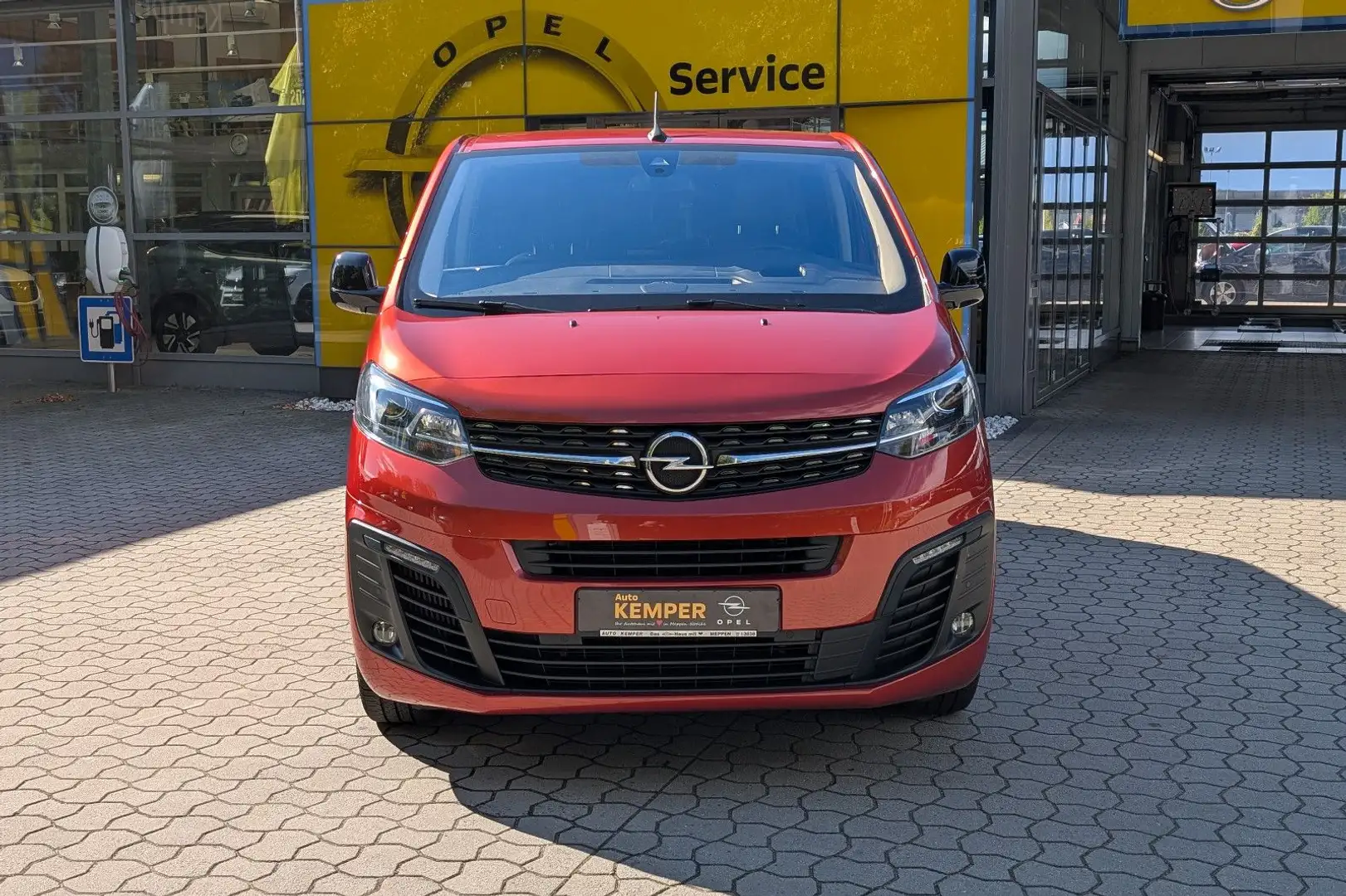 Opel Zafira Life 2.0 D Tourer M Autom. *Standheizung* Rot - 2