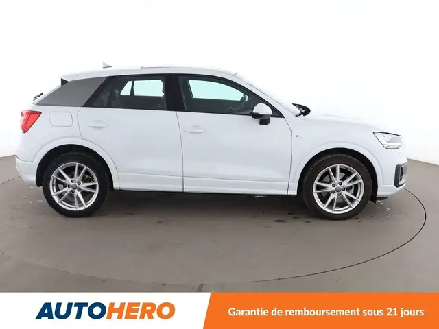 Audi Q2 view 7
