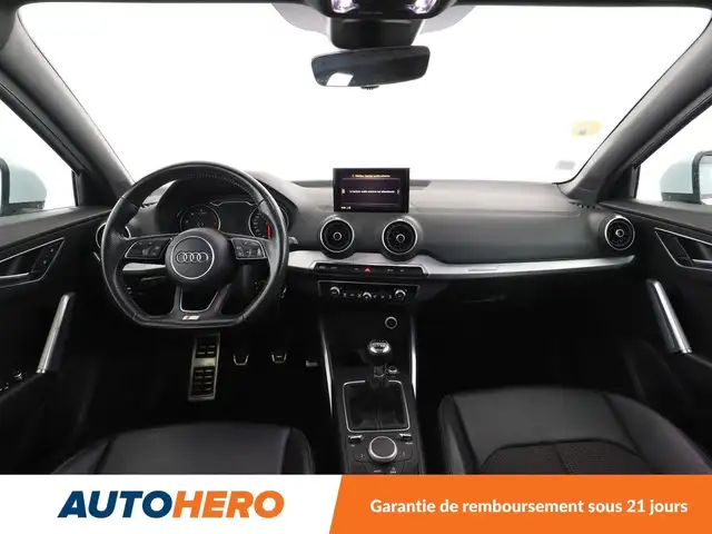 Audi Q2 view 12