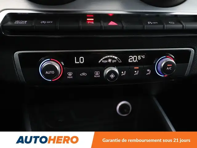 Audi Q2 view 23