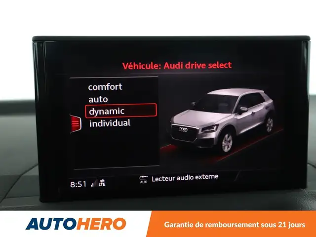 Audi Q2 view 22
