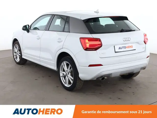 Audi Q2 view 4