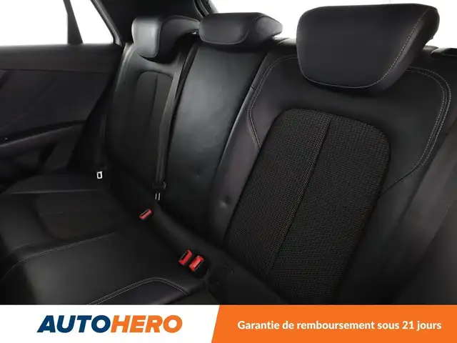 Audi Q2 view 14