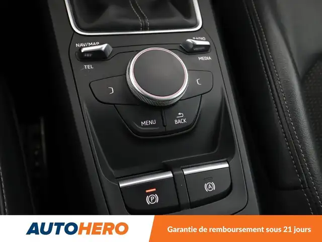 Audi Q2 view 25