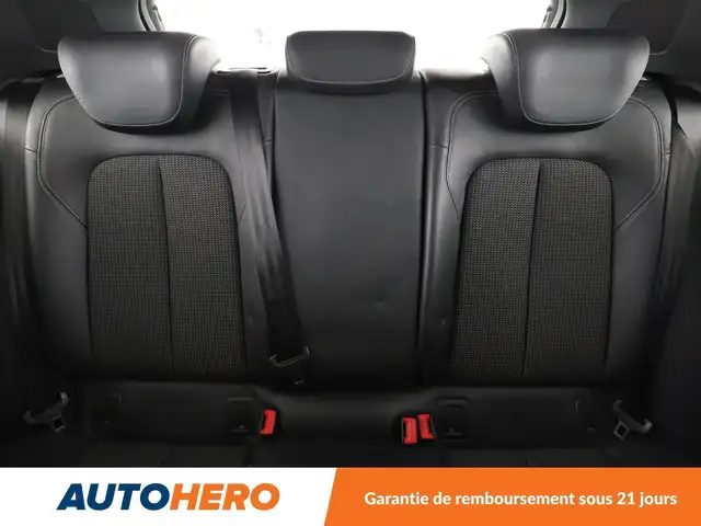 Audi Q2 view 15