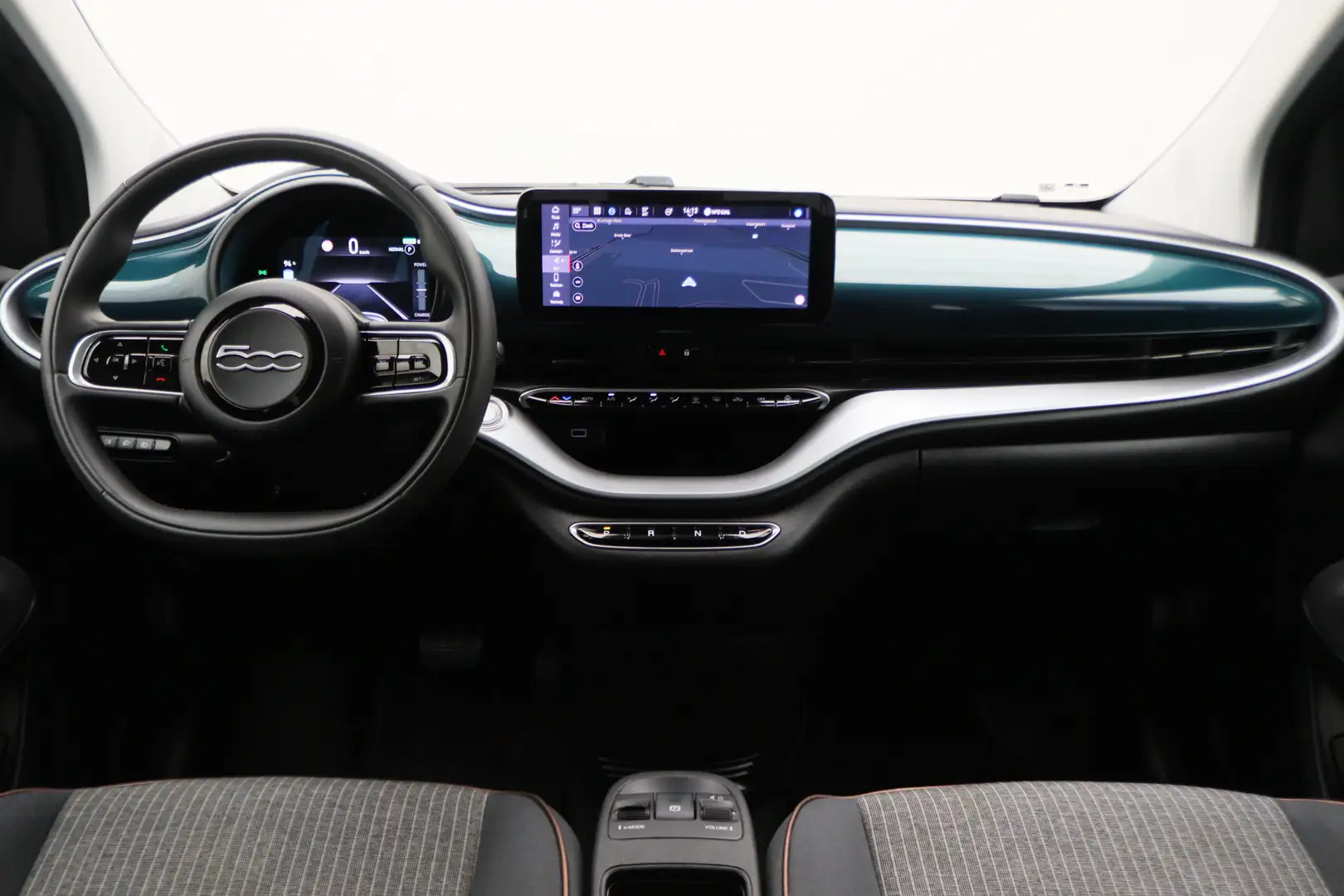 Fiat 500e Icon 42 kWh Virtual Cockpit, Climate, Apple Carpla Verde - 2