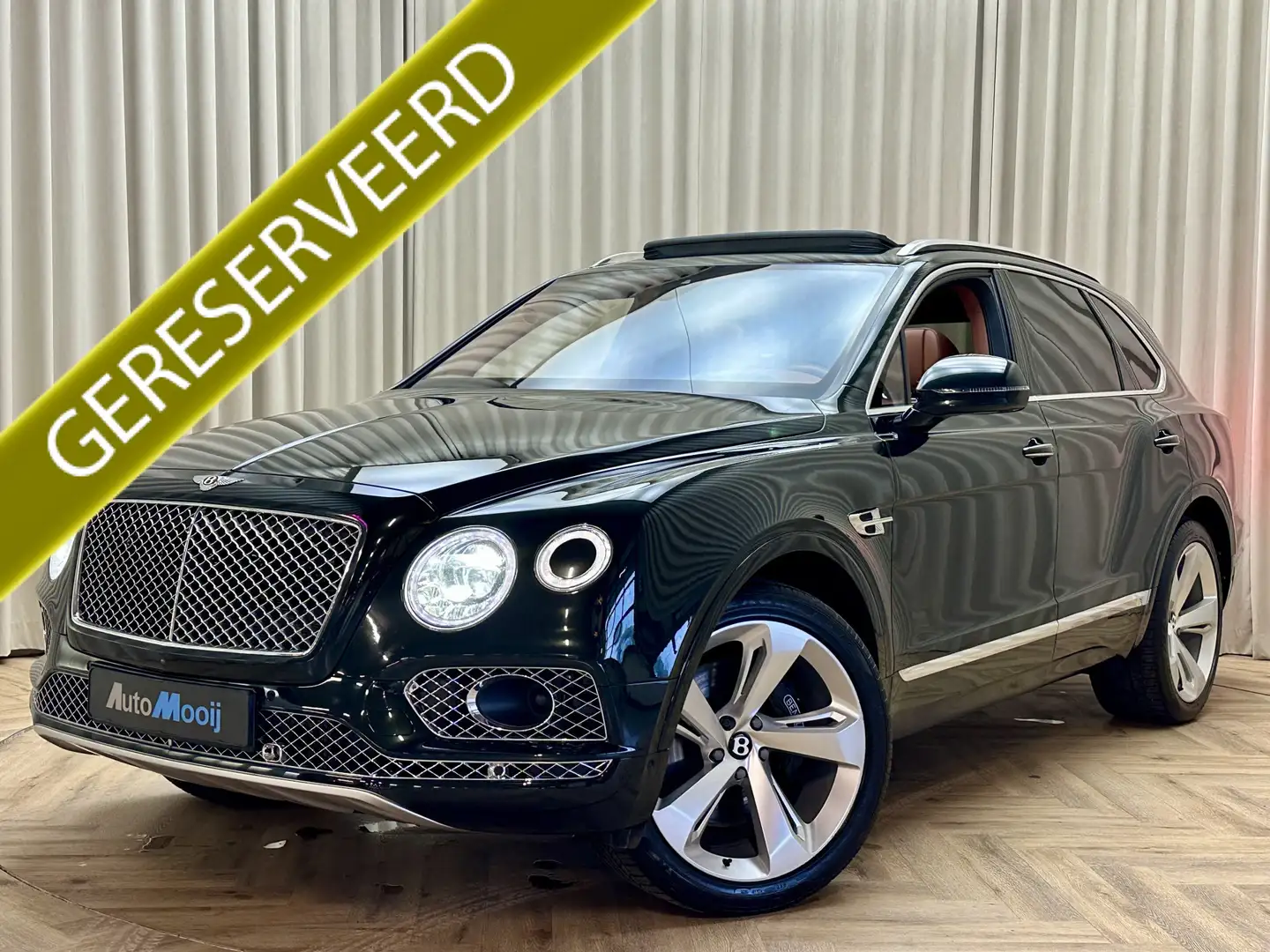 Bentley Bentayga 6.0 W12 4-Seats / Entertainment / Massage / Nightv Groen - 1