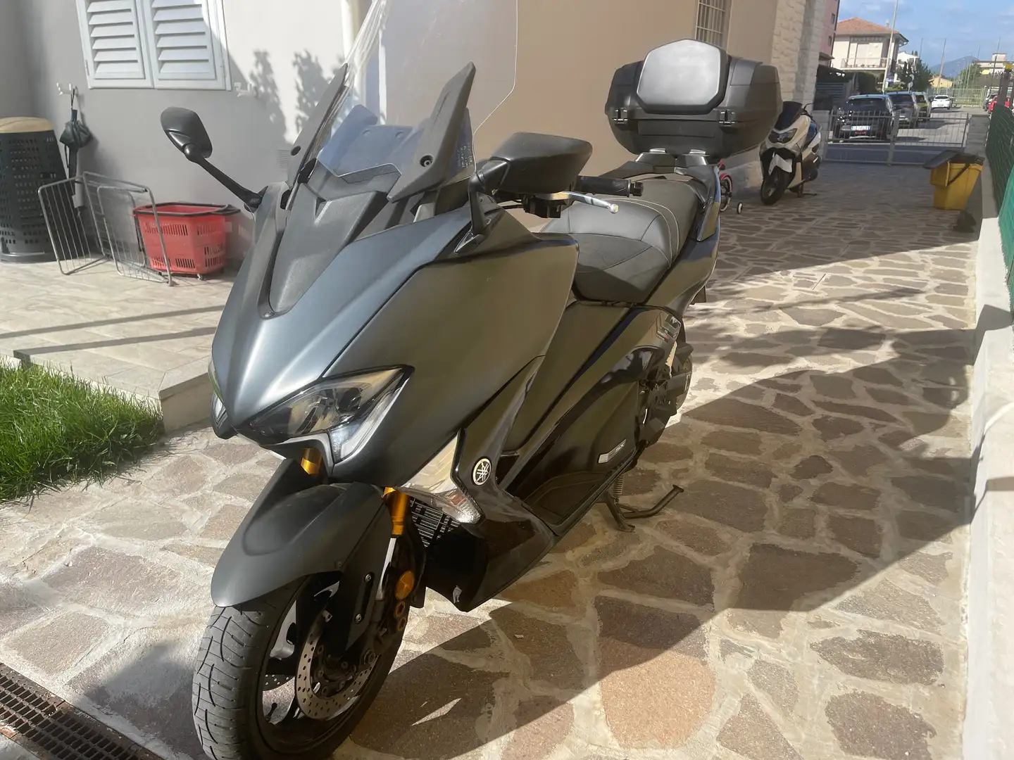 Yamaha TMAX 530 Sx Чорний - 2