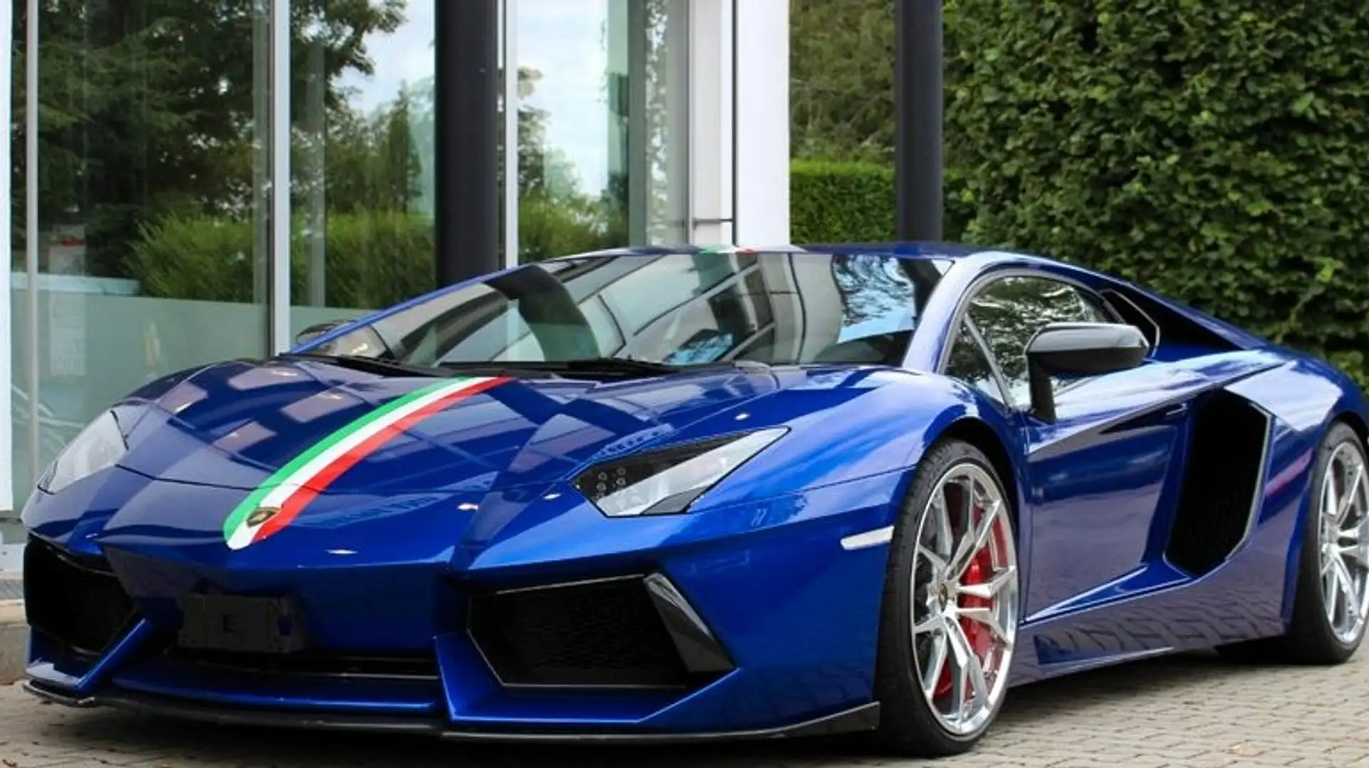Lamborghini Aventador LP700-4 Azul - 1