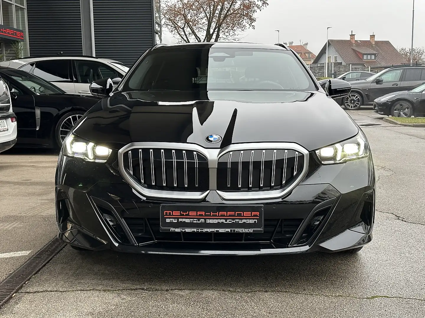 BMW 520 i Touring MHEV Aut. M-Paket, SZH, Kamera Schwarz - 2