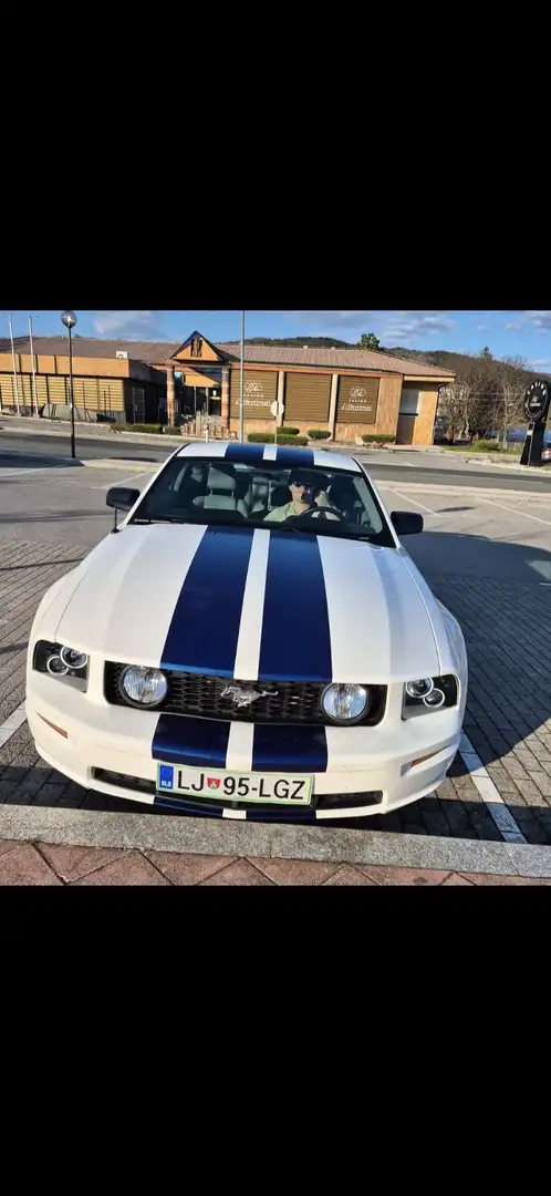 Ford Mustang 4.6 v8 gt - 1