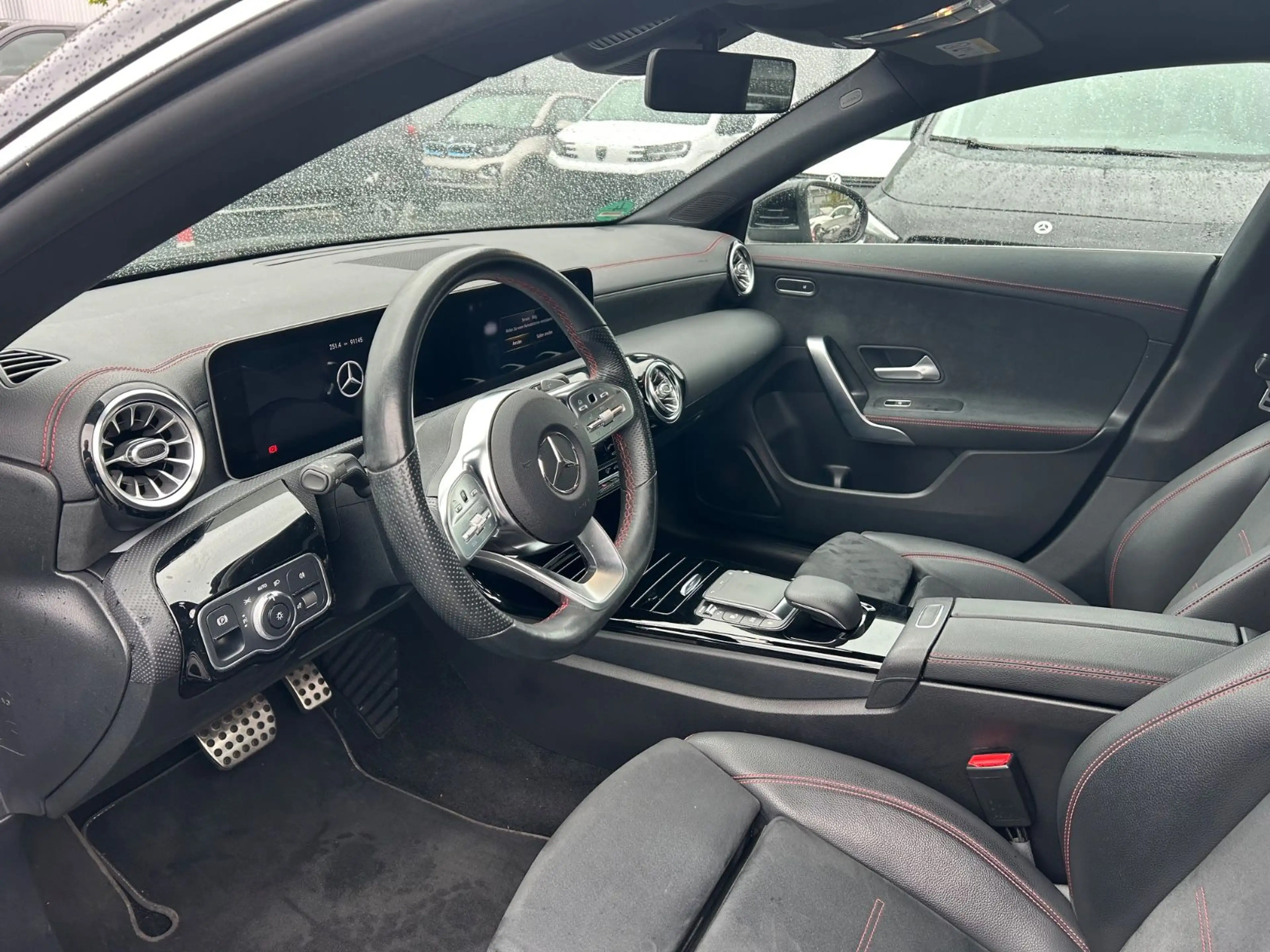 Mercedes-Benz CLA 220 AMG — photo 10