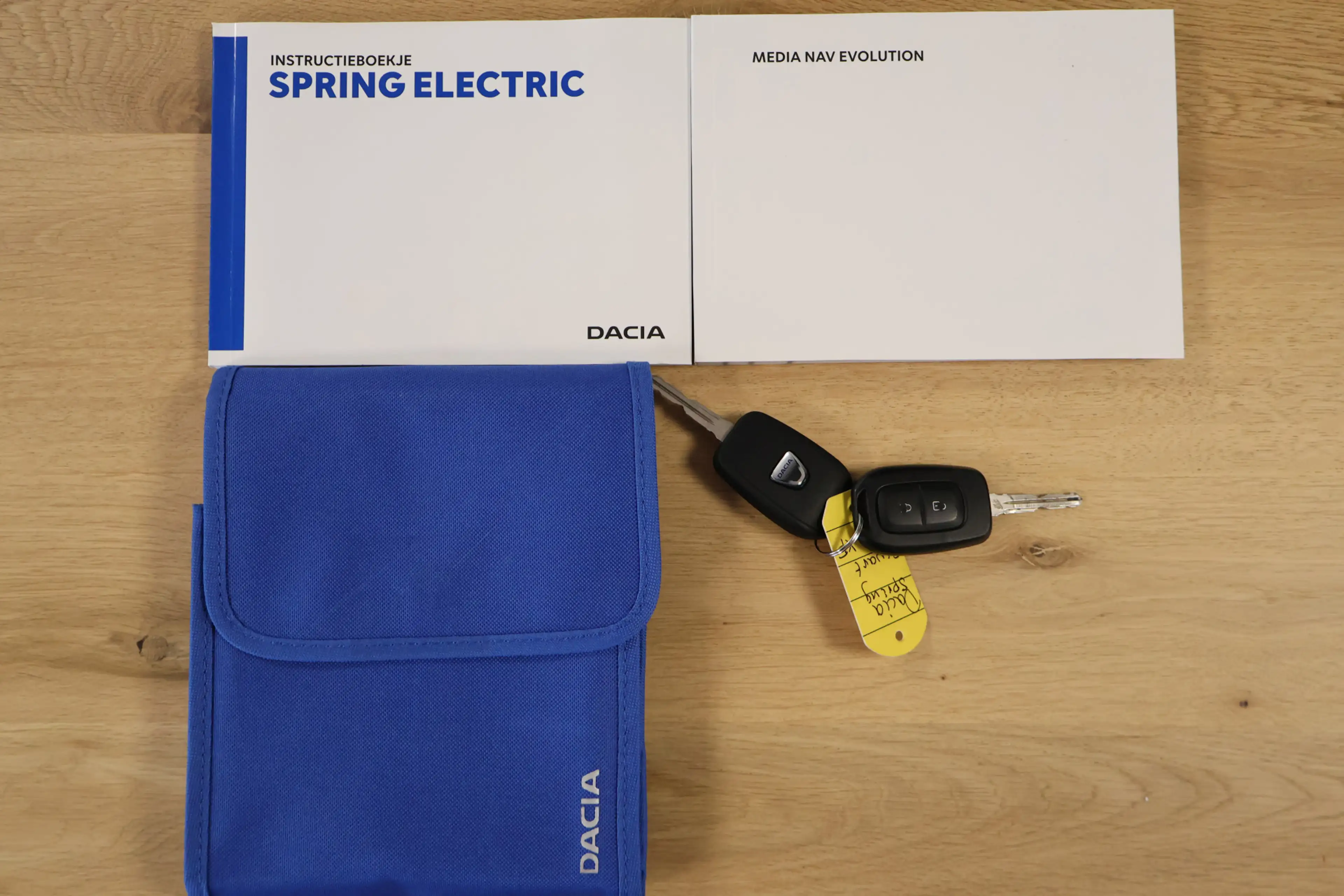 Dacia Spring Comfort Plus 27 kWh | Camera | Leder | Dab | SoH — photo 20