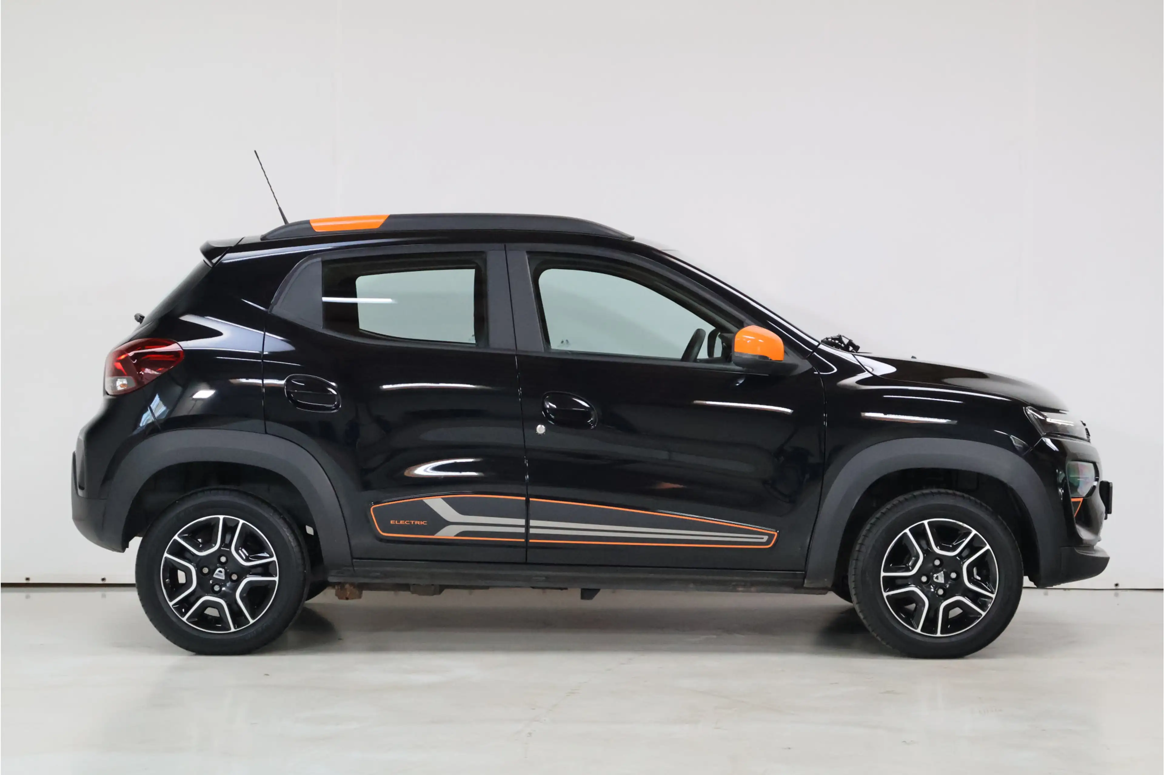 Dacia Spring Comfort Plus 27 kWh | Camera | Leder | Dab | SoH — photo 12