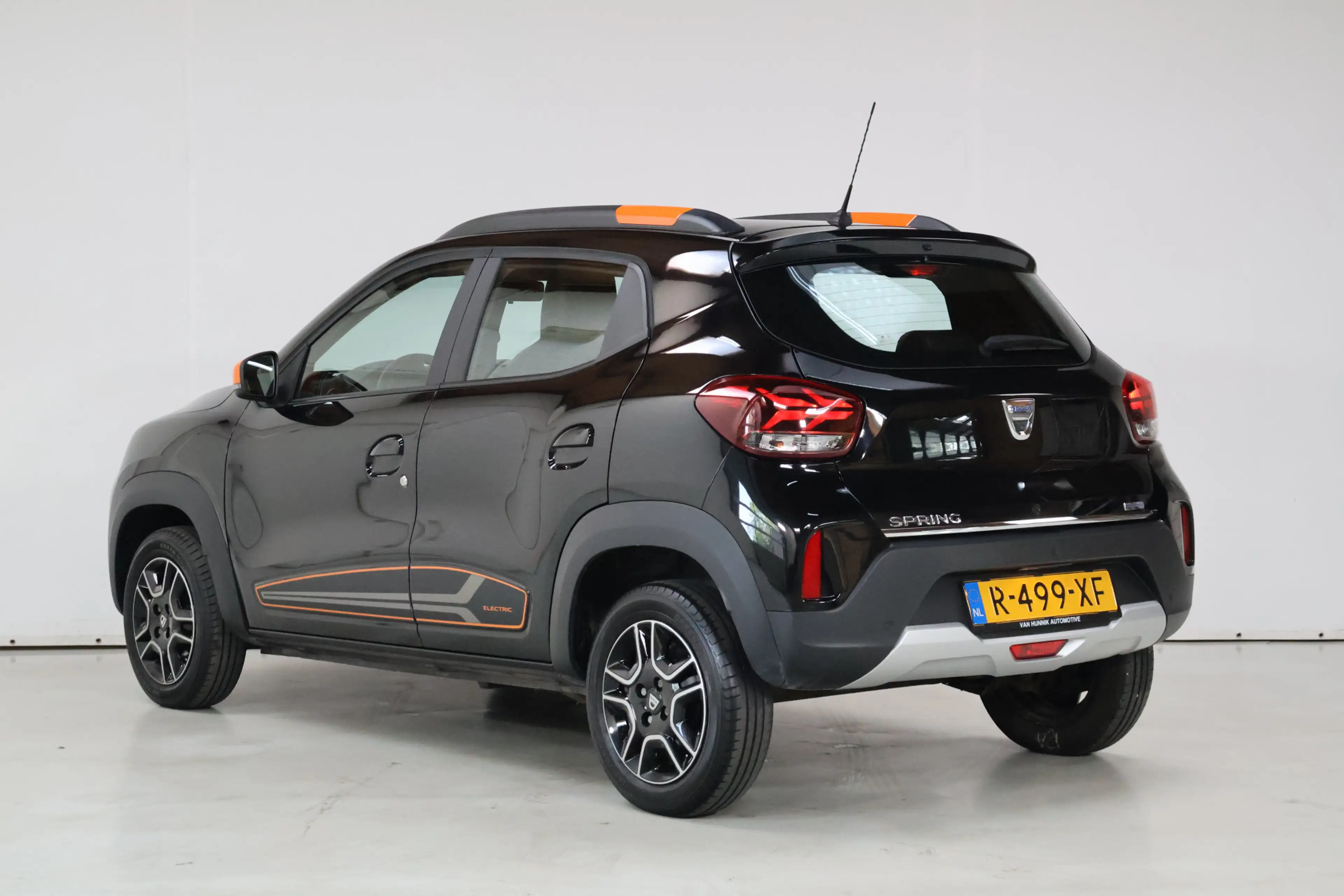 Dacia Spring Comfort Plus 27 kWh | Camera | Leder | Dab | SoH — photo 6