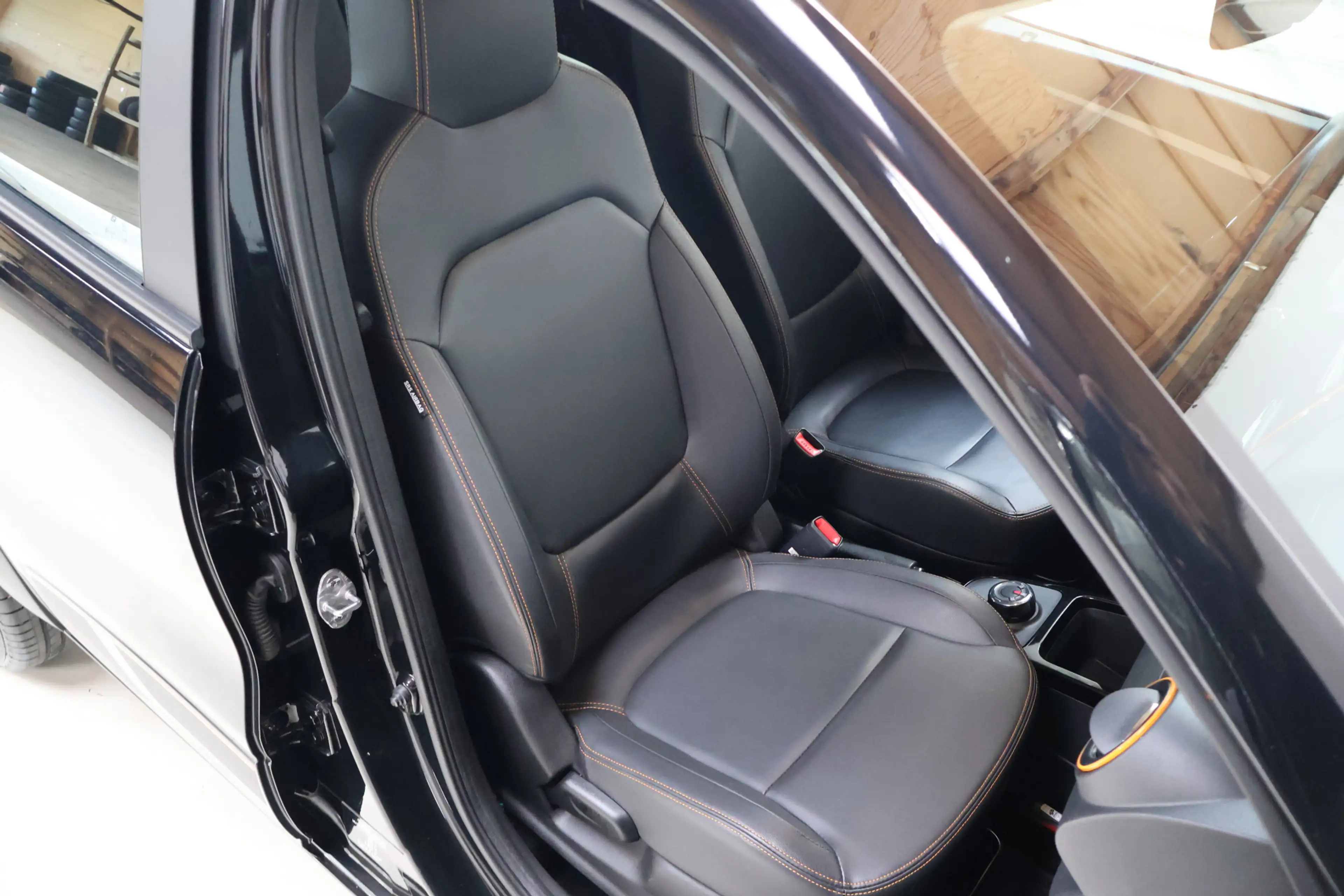 Dacia Spring Comfort Plus 27 kWh | Camera | Leder | Dab | SoH — photo 14