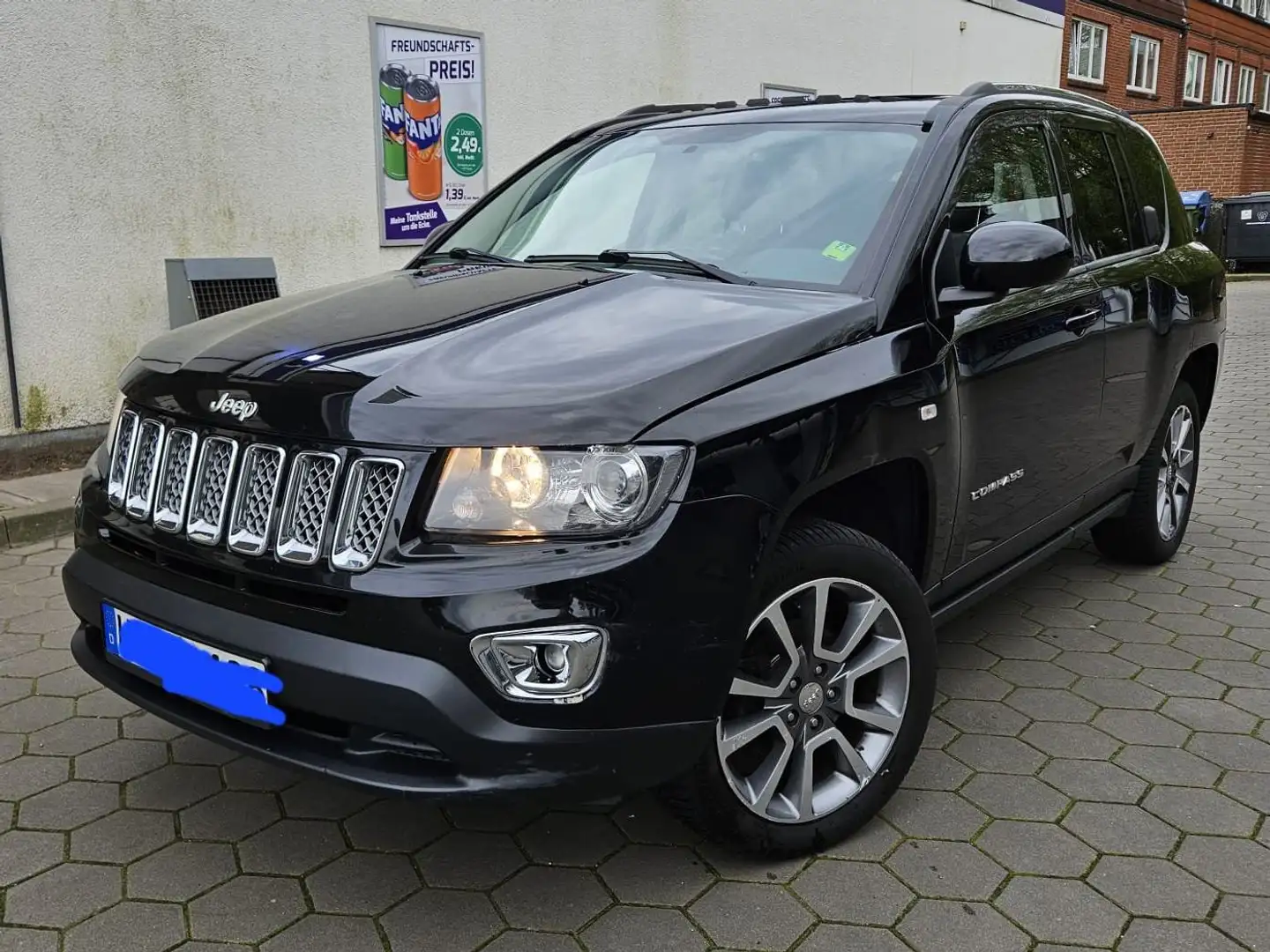 Jeep Compass Compass 2.2I CRD 4x4 Limited crna - 1