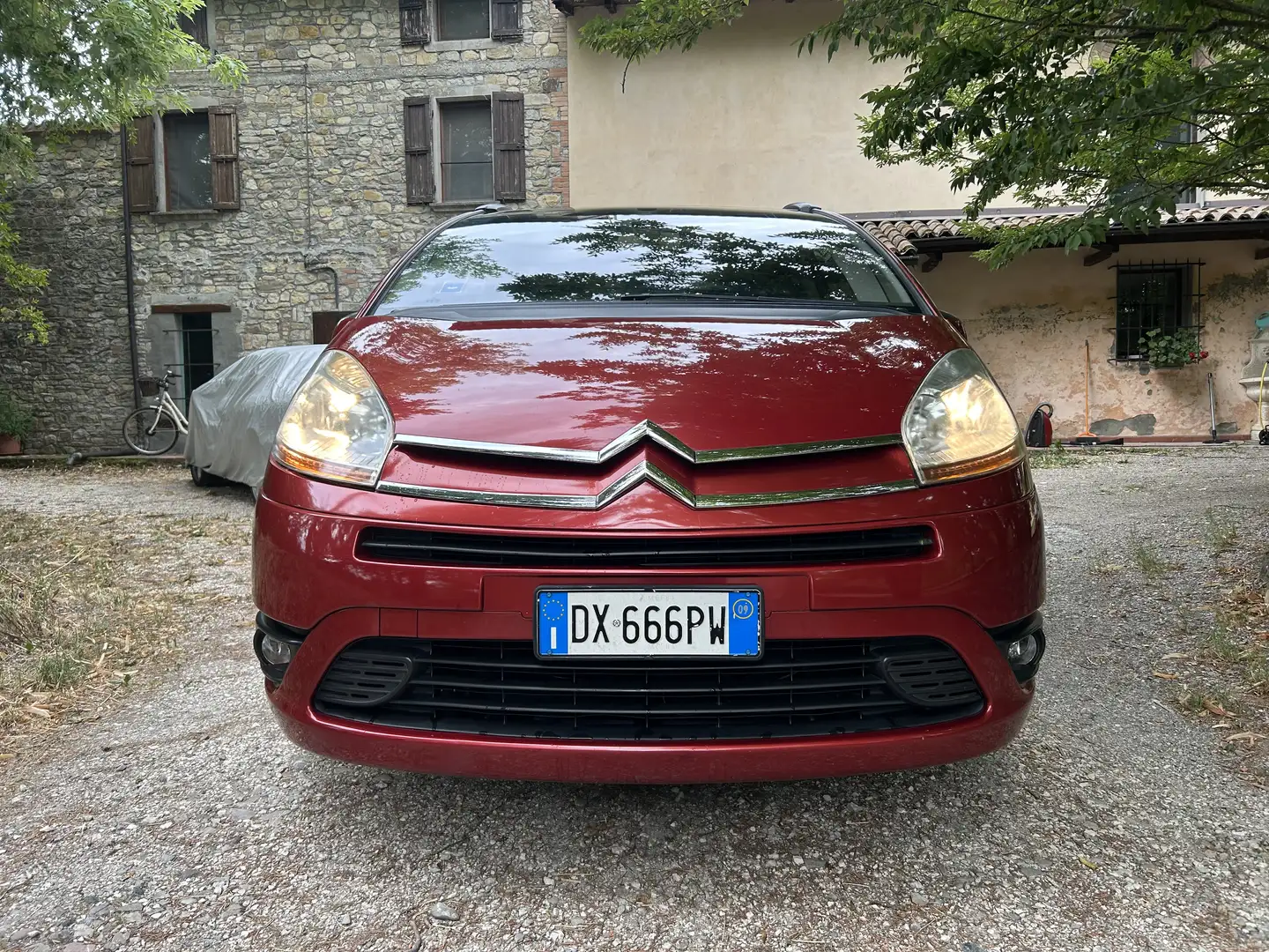 Citroen Grand C4 Picasso Bienergy 1.8 Metano Rojo - 1