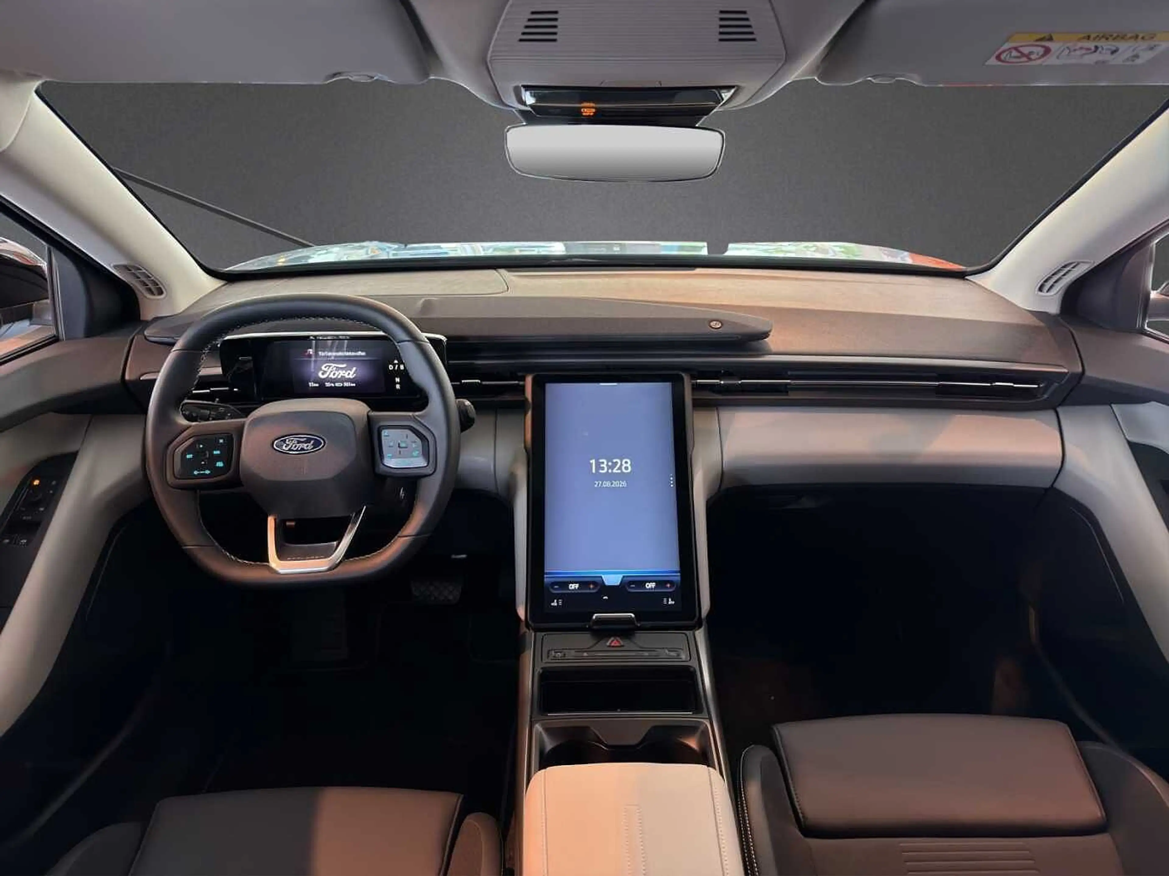 Ford Explorer Select RWD — photo 11
