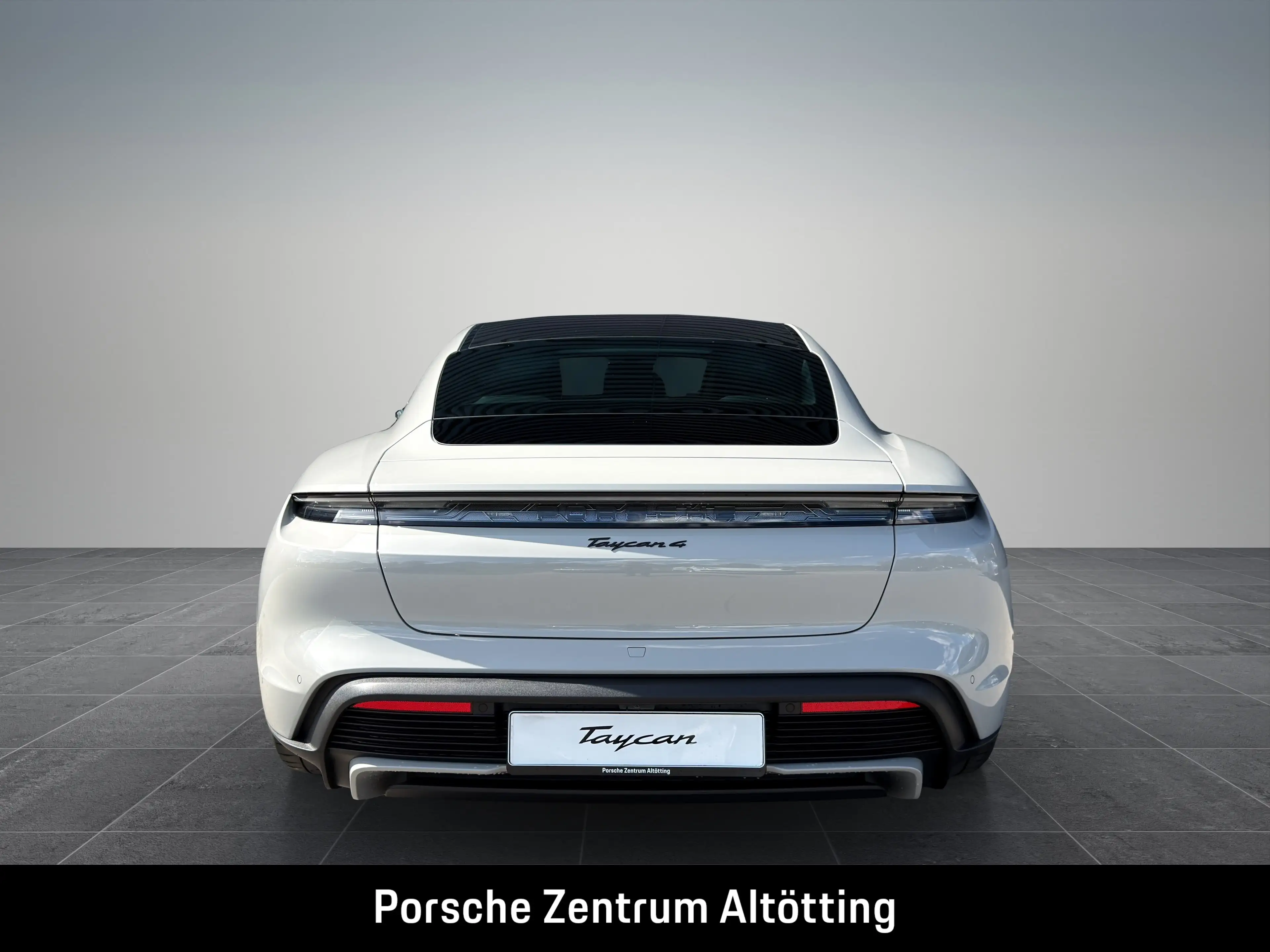 Porsche Taycan 4 Black Edition | InnoDrive | Privacy | — photo 5