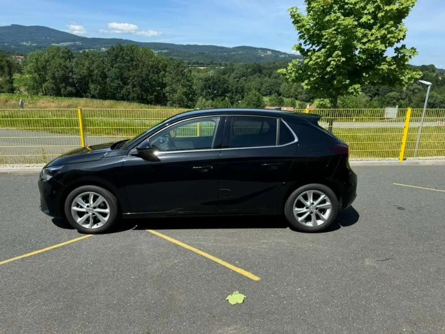 Opel Corsa Corsa 1,2 Direct Injection Turbo Euro 6.4 Elegance Schwarz - 1