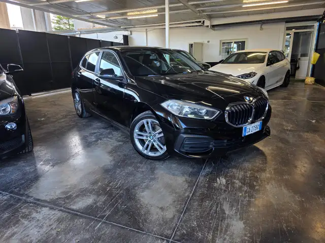 BMW 116 Serie 1 F40 116d Business Advantage auto