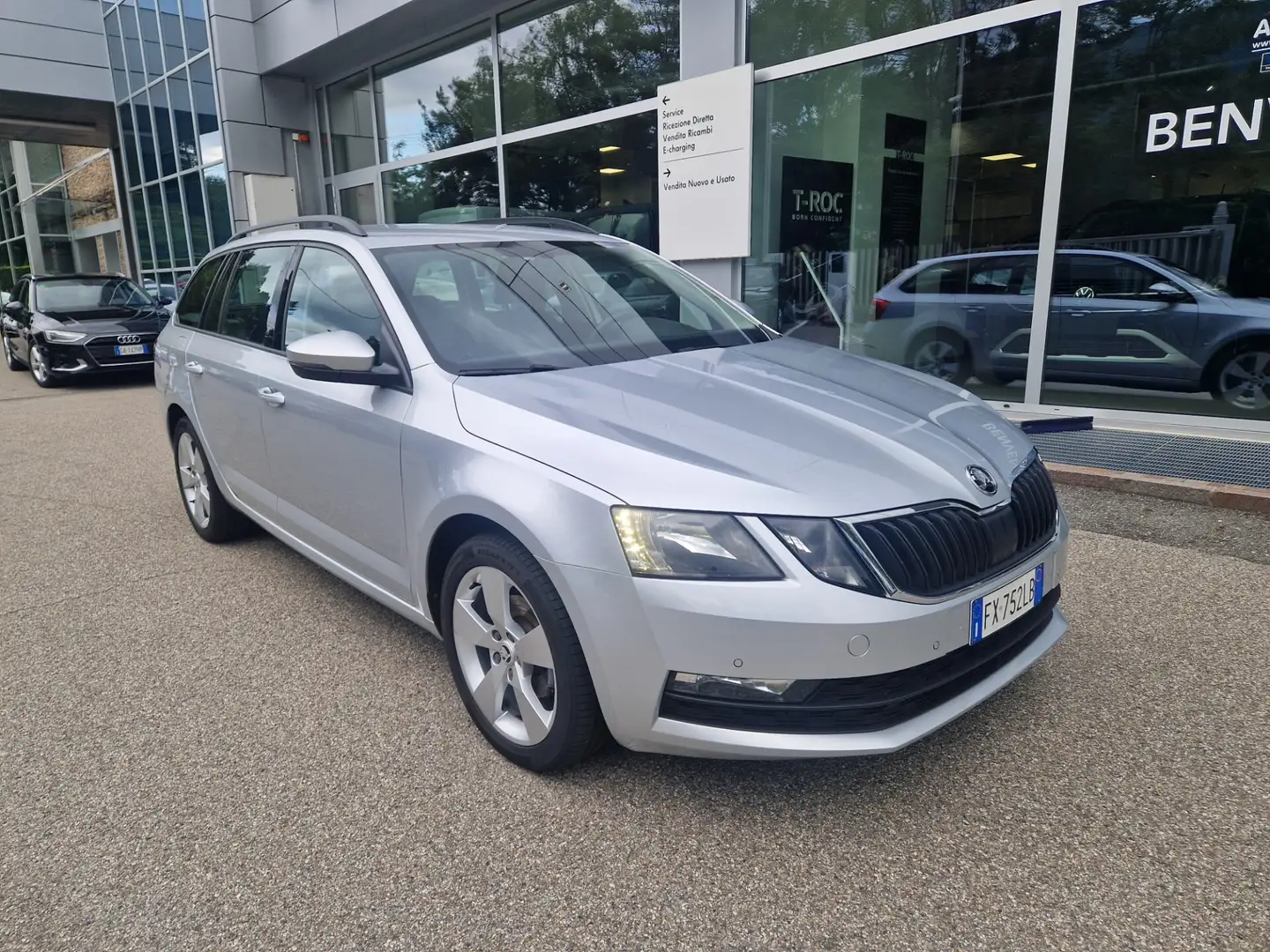 Skoda Octavia Octavia 1.6 TDI SCR 115 CV Wagon Executive Argento - 1