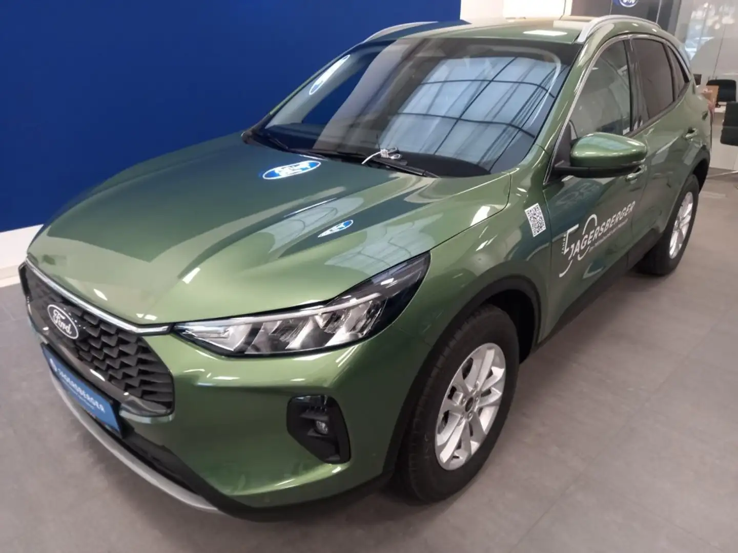 Ford Kuga 2,5 Duratec FHEV Titanium Aut. Grün - 2