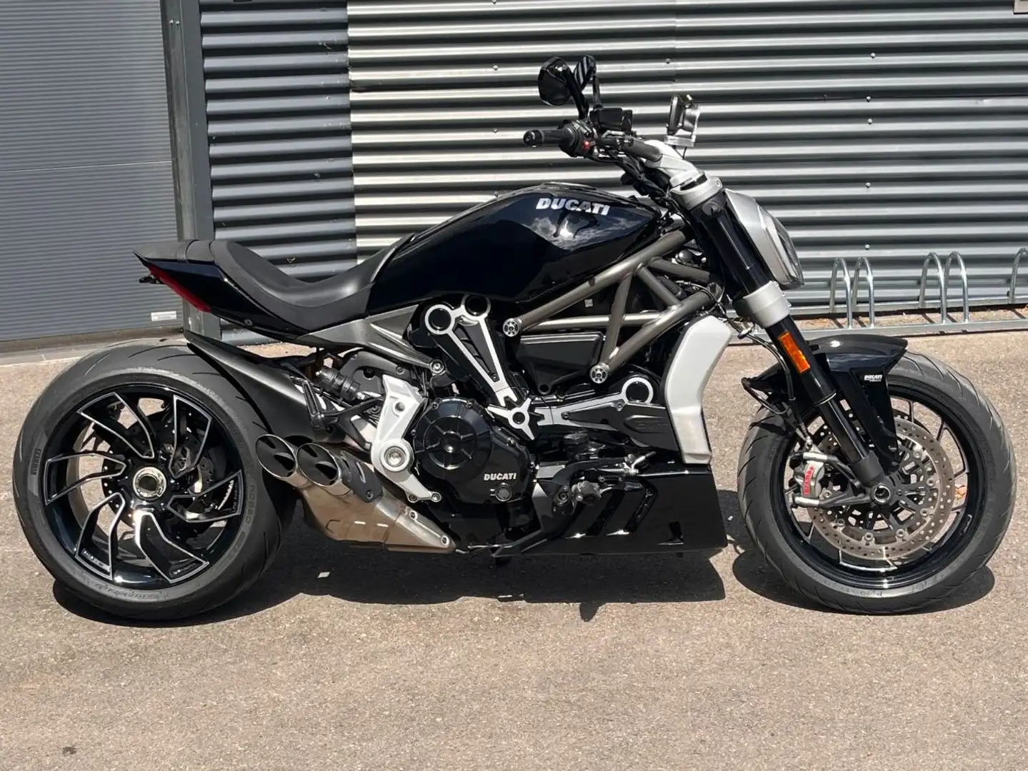 Ducati XDiavel S 1260 * NAVI * LENKER+HECKUMBAU* Negro - 1