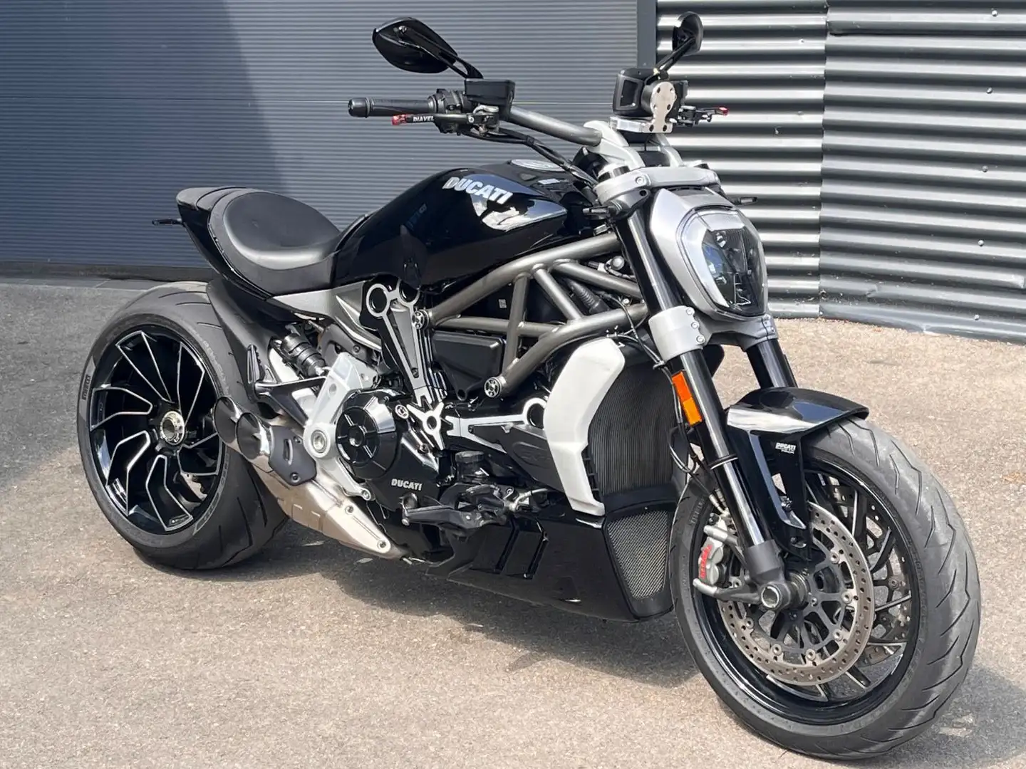 Ducati XDiavel S 1260 * NAVI * LENKER+HECKUMBAU* Negro - 2