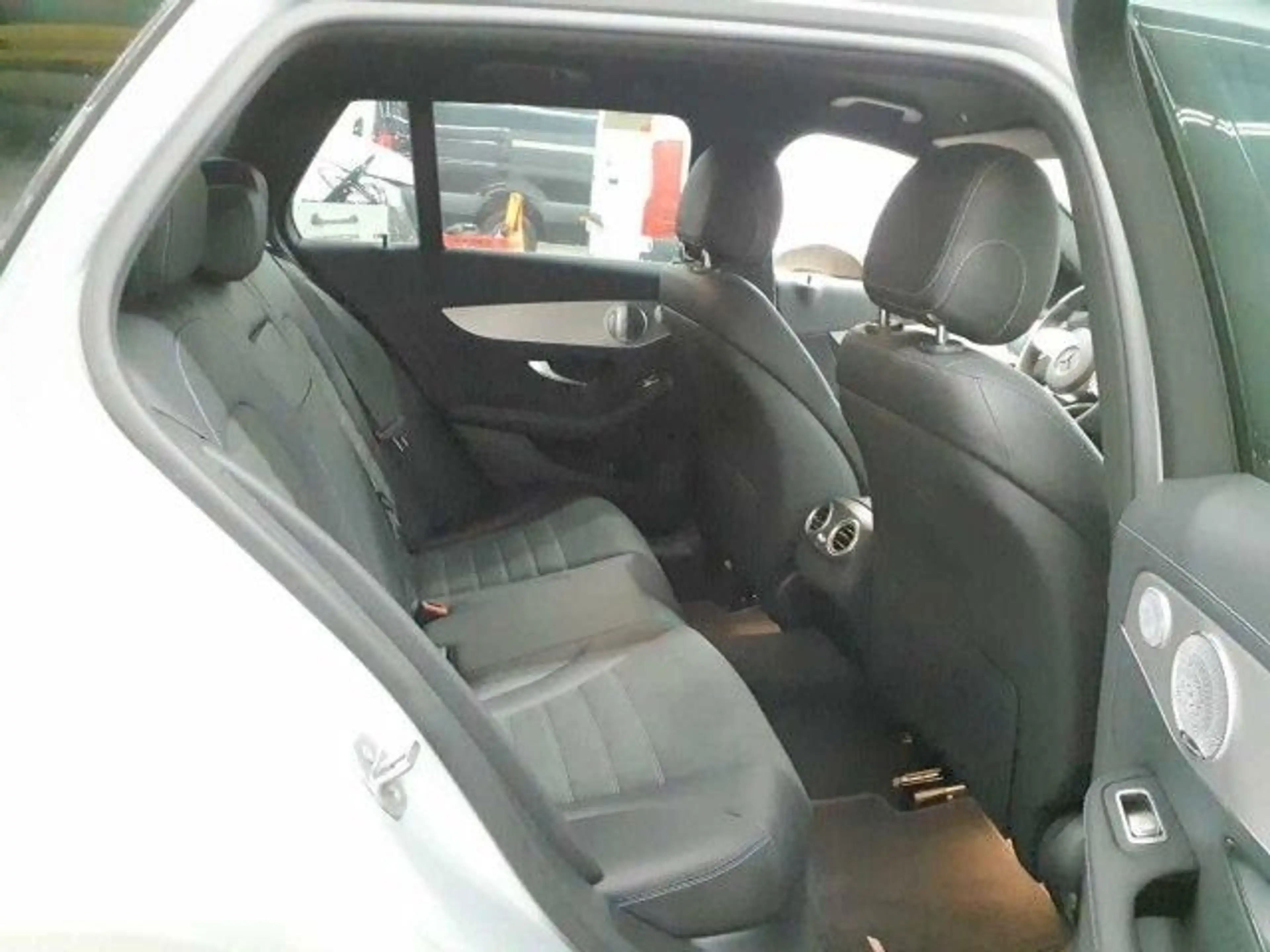 Mercedes-Benz C 300 de T AMG Line AHK*ACC*WIDE*KAM*MBEAM*BURM — photo 6
