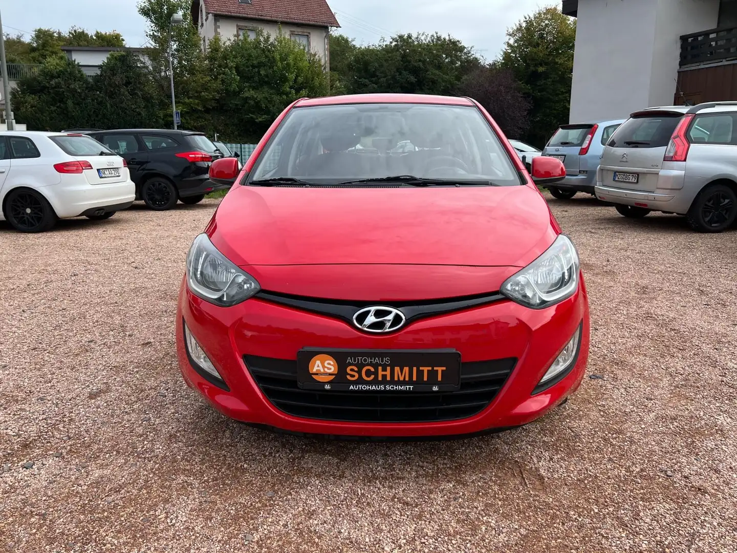Hyundai i20 5 Star Edition TÜV 05.2027 Rot - 2