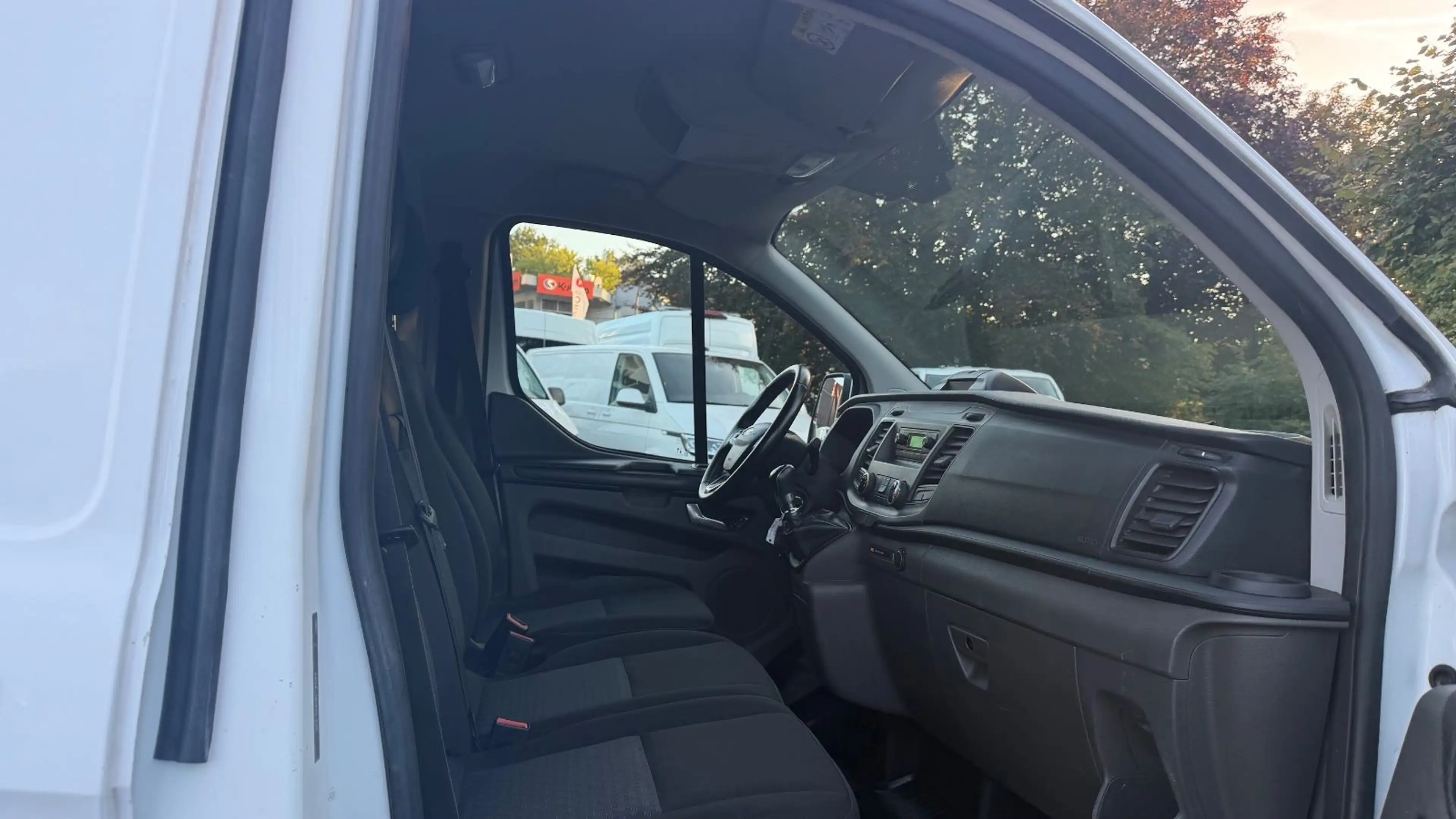 Ford Transit Custom TRANSIT CUSTOM L1 TREND STANDHZ/KLIMA/AHK/1.HAND — photo 10