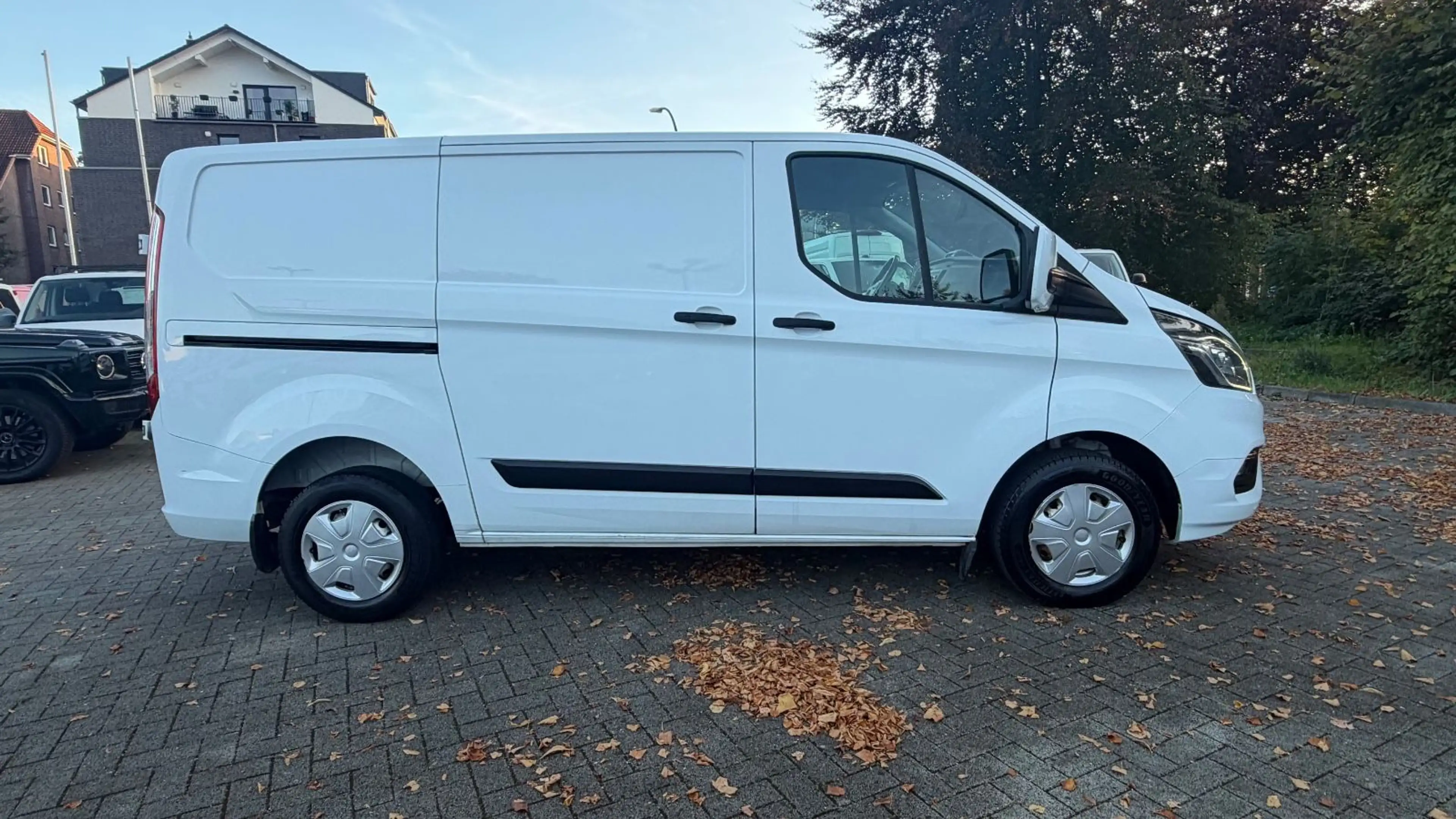 Ford Transit Custom TRANSIT CUSTOM L1 TREND STANDHZ/KLIMA/AHK/1.HAND — photo 4