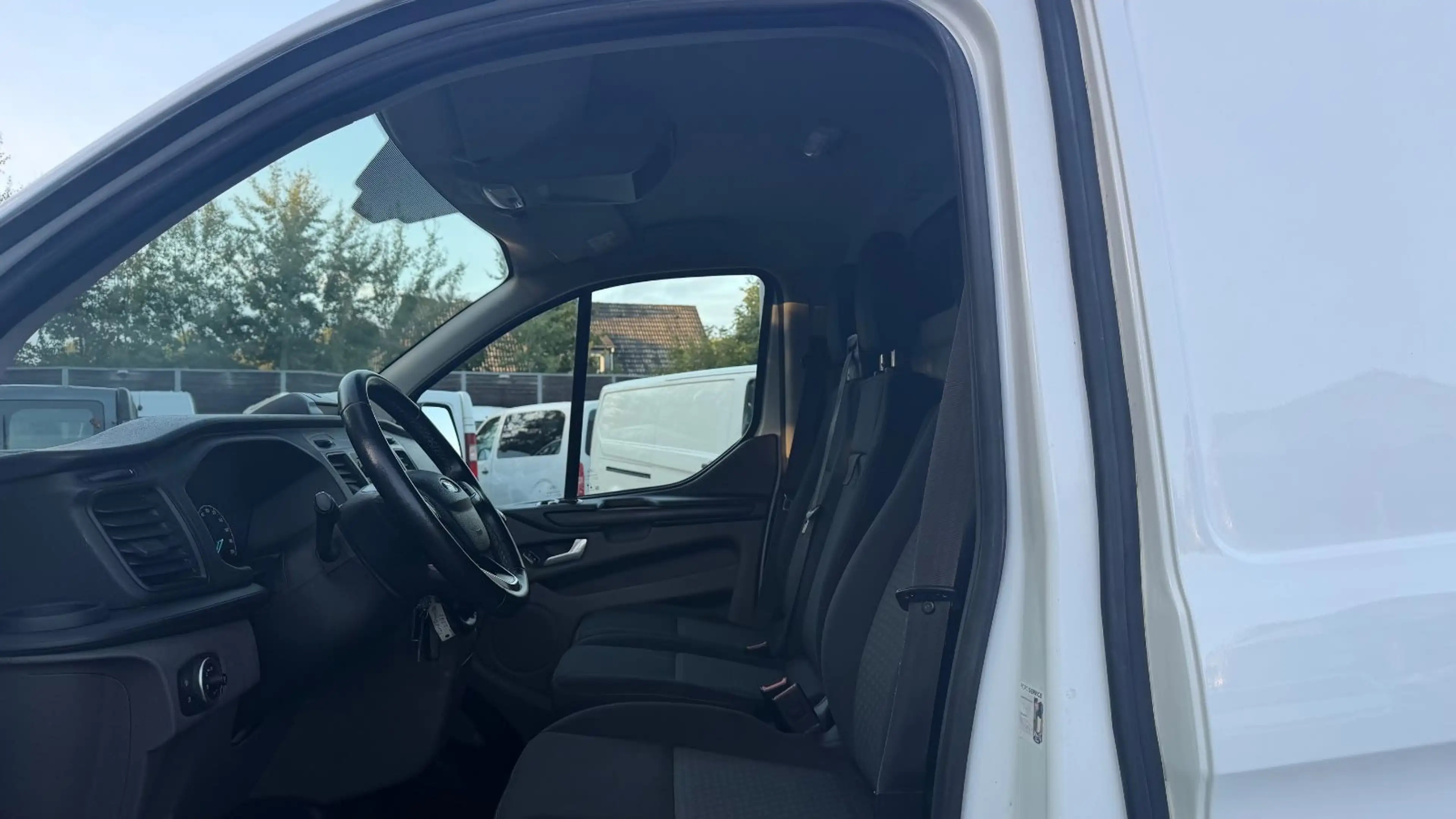 Ford Transit Custom TRANSIT CUSTOM L1 TREND STANDHZ/KLIMA/AHK/1.HAND — photo 9