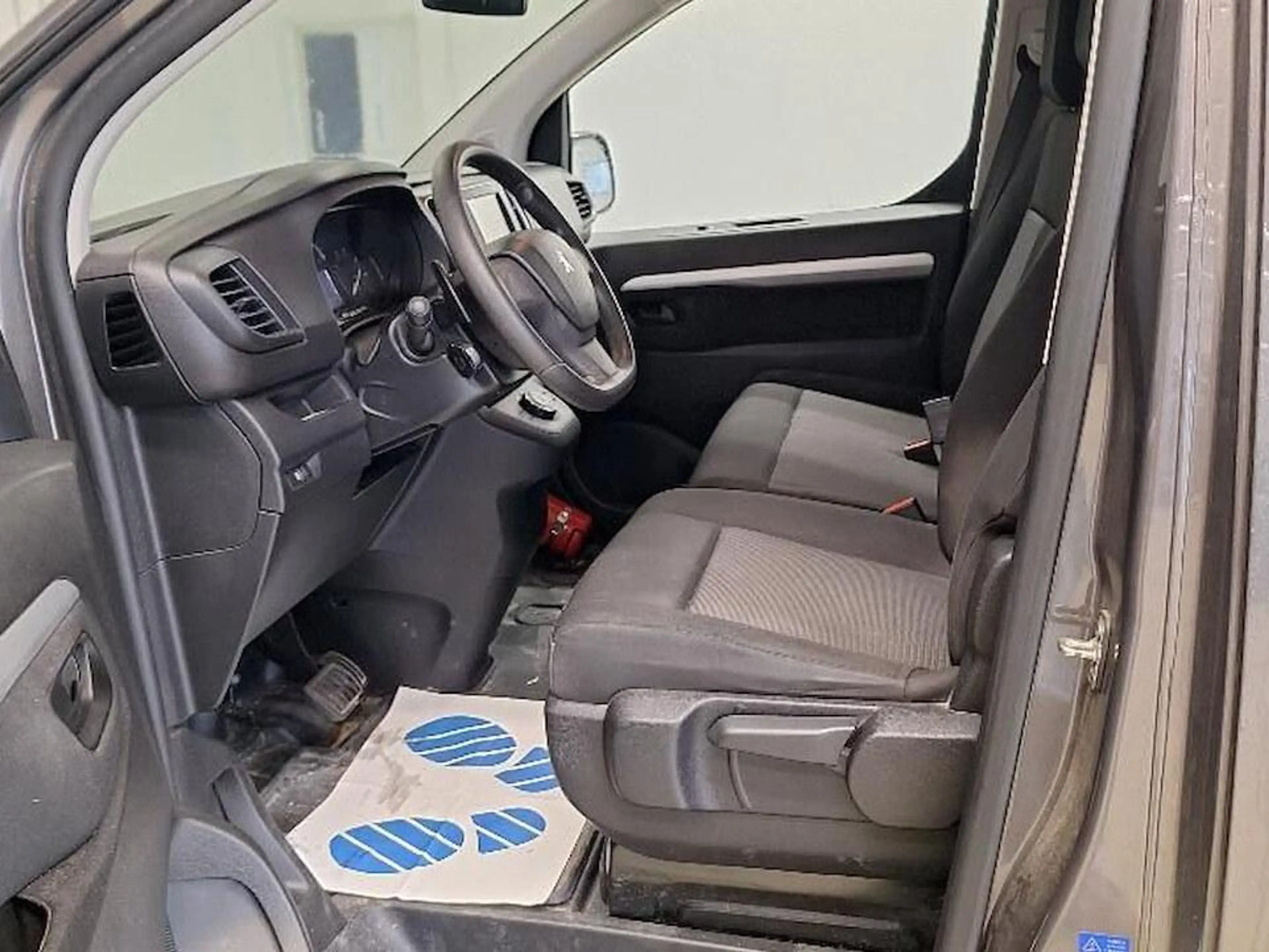 Peugeot Expert 2.0 BlueHDI 145 AUTOMAAT DUBBEL CABINE DC — photo 5