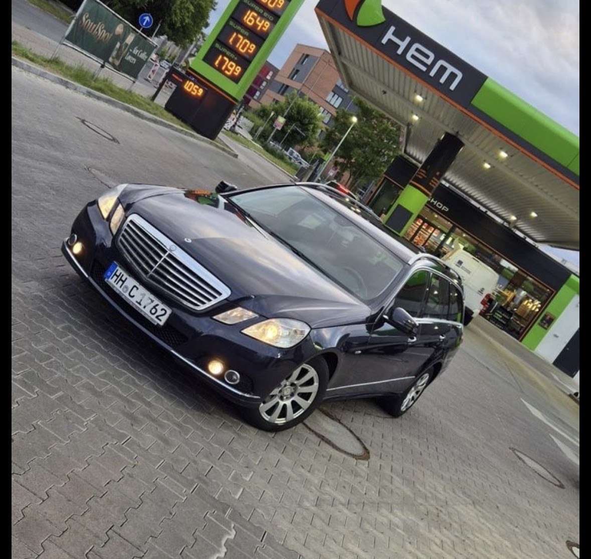 Second hand Mercedes Benz E-Class 