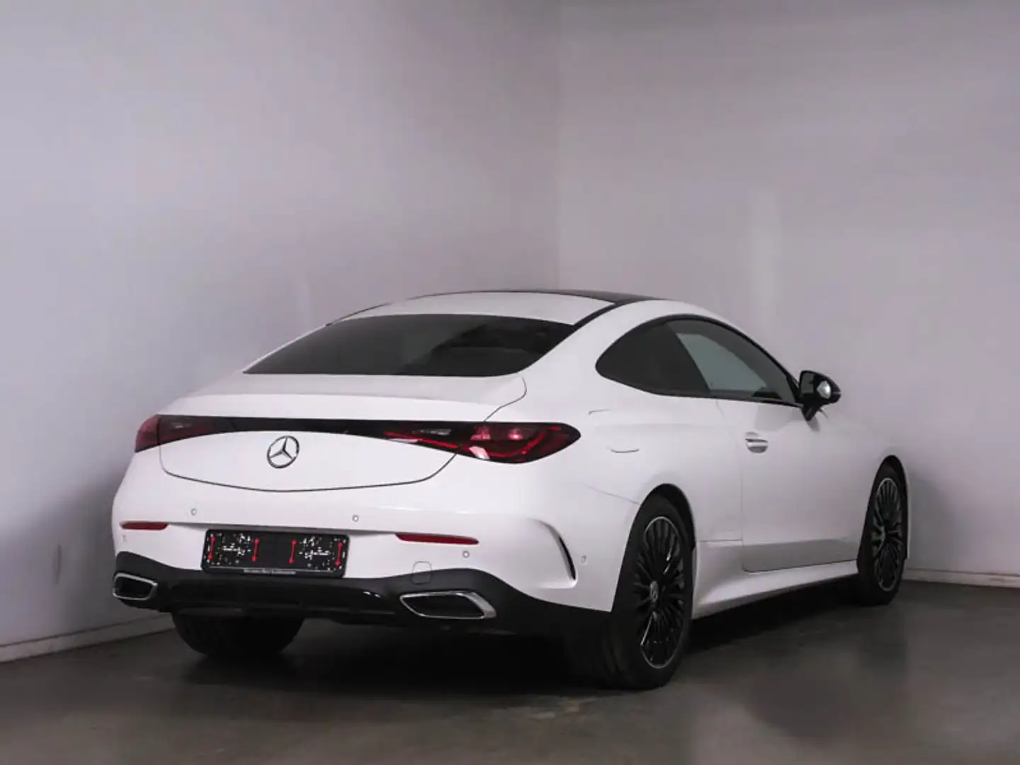 Mercedes-Benz CLE 300 4M Coupé AMG-Sport/360/Pano/Night/Memo Wit - 2