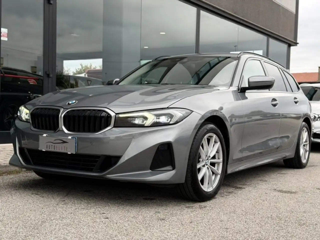 BMW 320