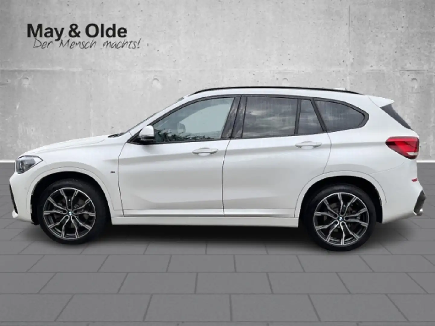 BMW X1 xDrive25d M Sport 19'' Pano AHK ACC HUD Adap.LED Weiß - 2