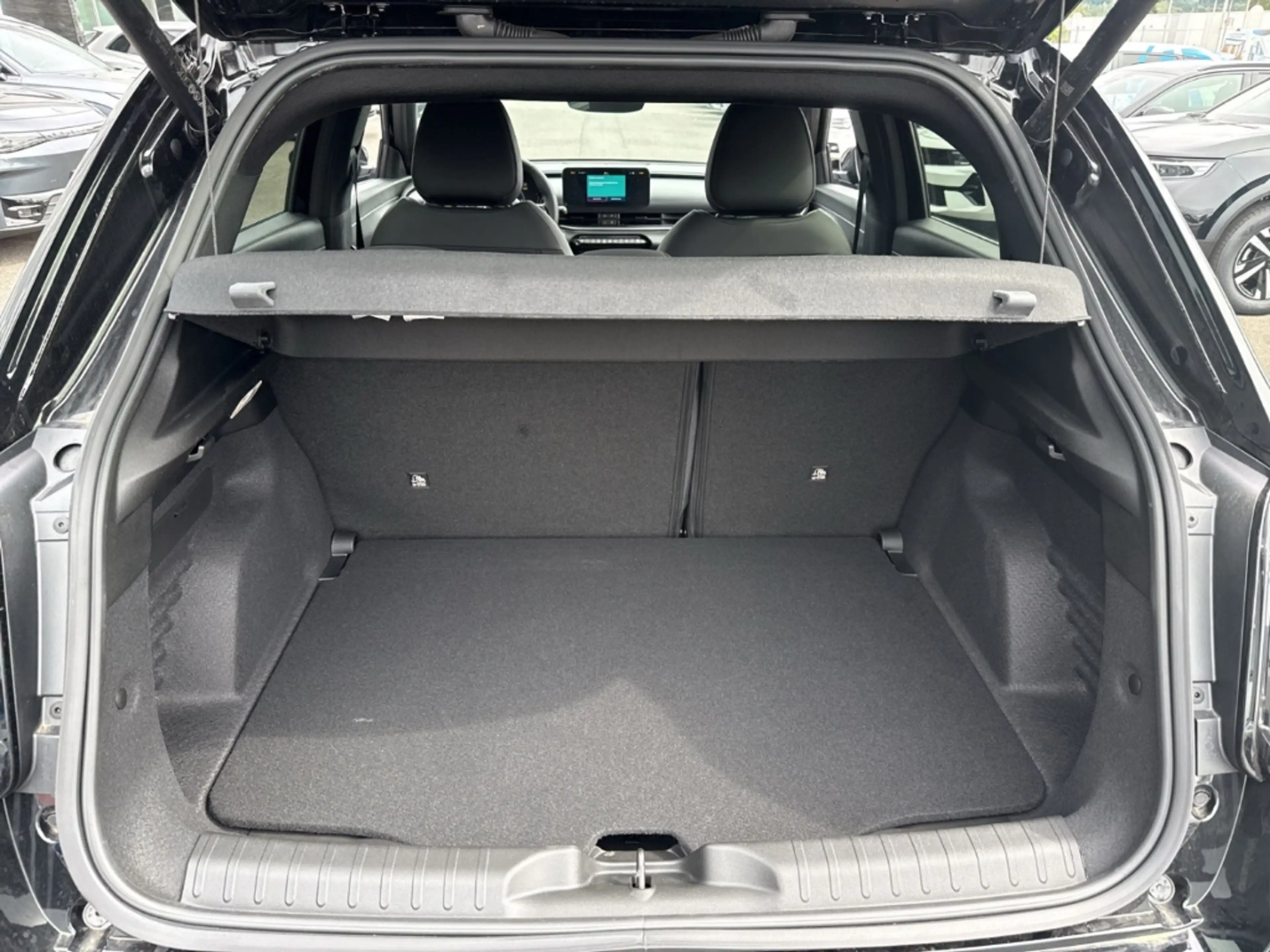 Fiat 600 Sport Elektro Navi Soundsystem LED Apple CarPlay A — photo 12