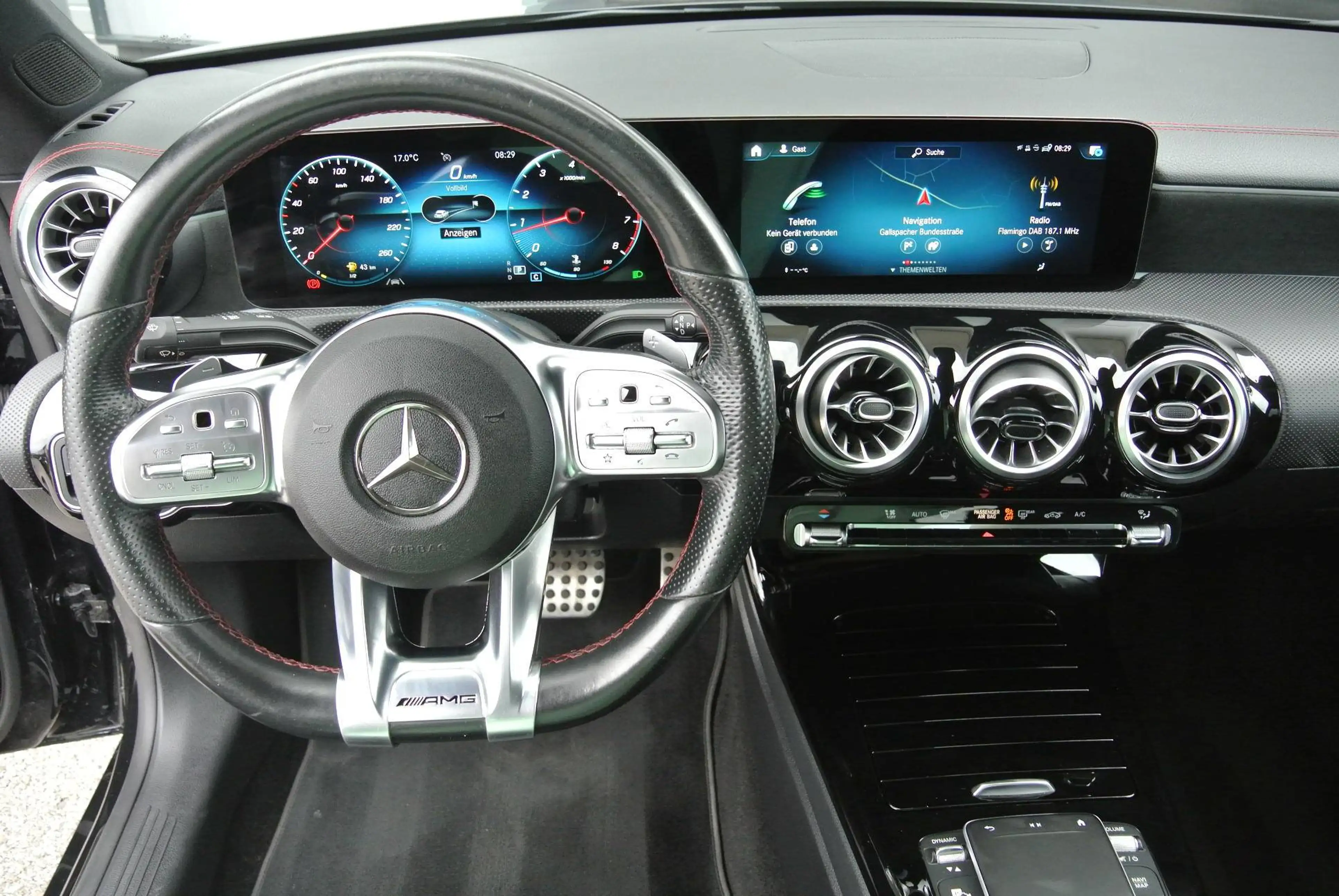 Mercedes-Benz CLA 200 Coupe Aut. ** AMG-Line * LED * SHZ * PDC * — photo 11