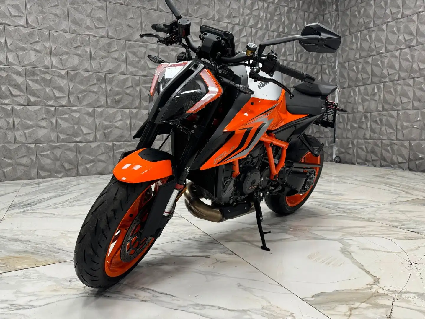 KTM 1290 Super Duke Oranje - 1