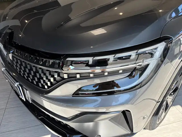 Renault Austral view 17